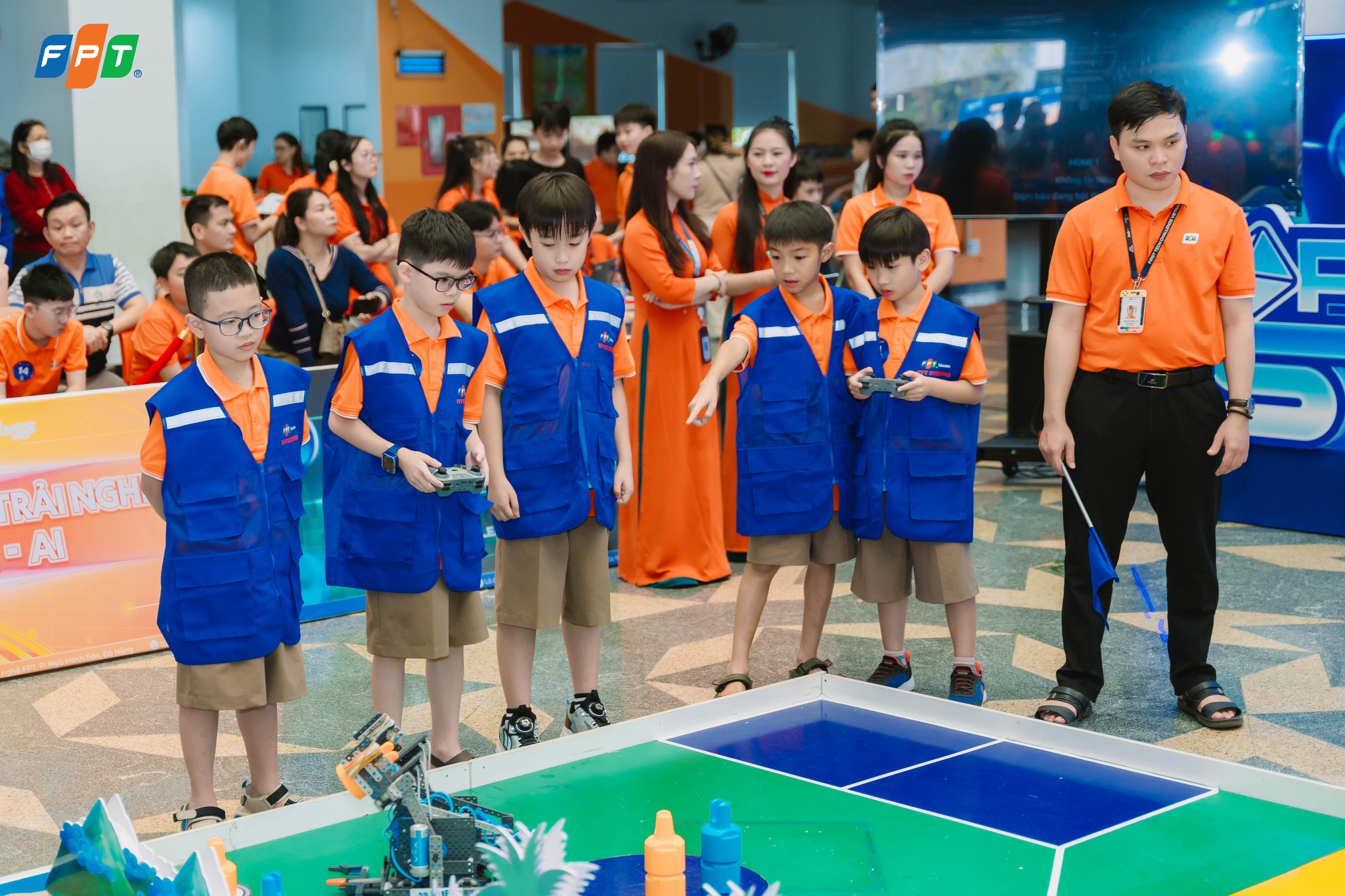 giải đấu Robot FPT Schools mở rộng 2025