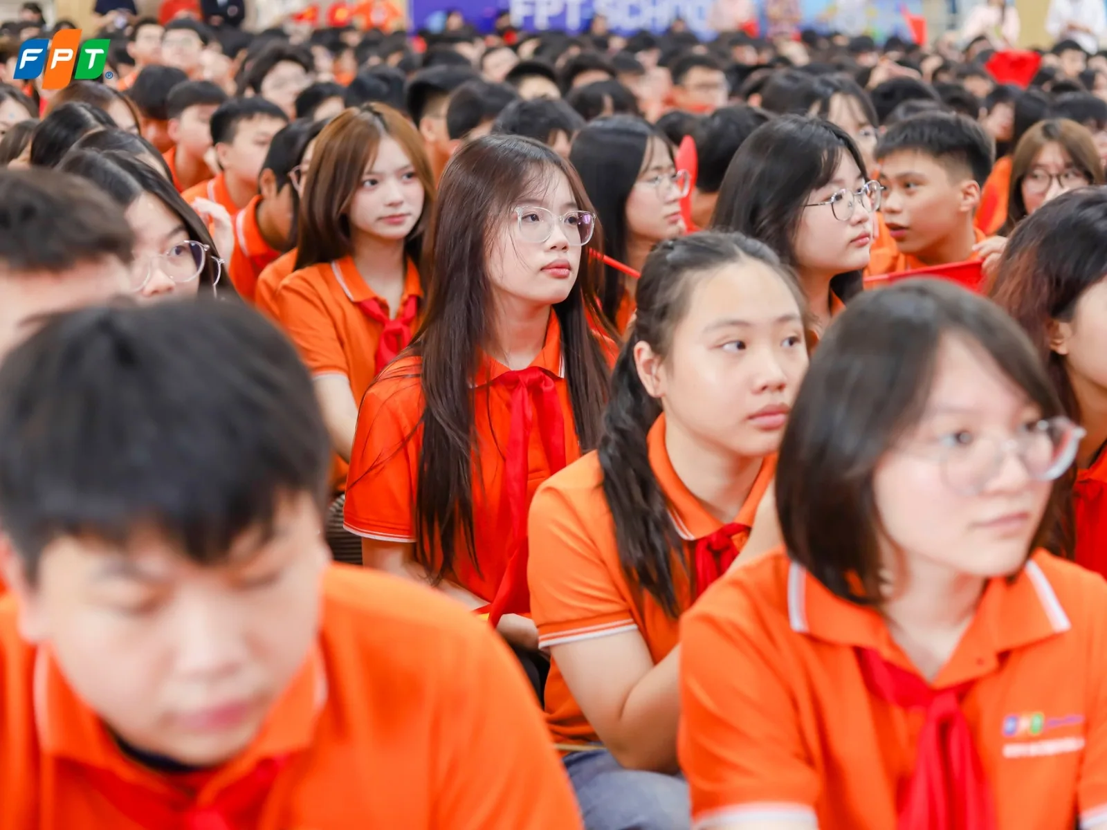 Khoan dung là gì? Hiểu đúng để nuôi dạy trẻ biết tôn trọng và yêu thương - FPT Education Làm gương cho con trẻ