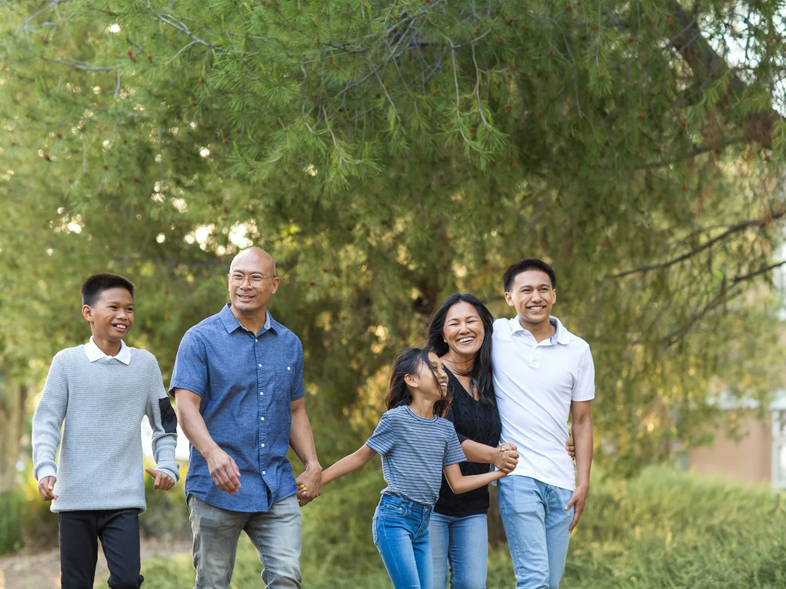 Khoảng cách thế hệ là gì?