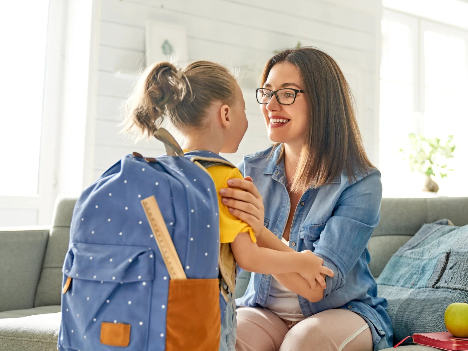 Các yếu tố ảnh hưởng đến khoảng cách thế hệ giữa cha mẹ và con cái