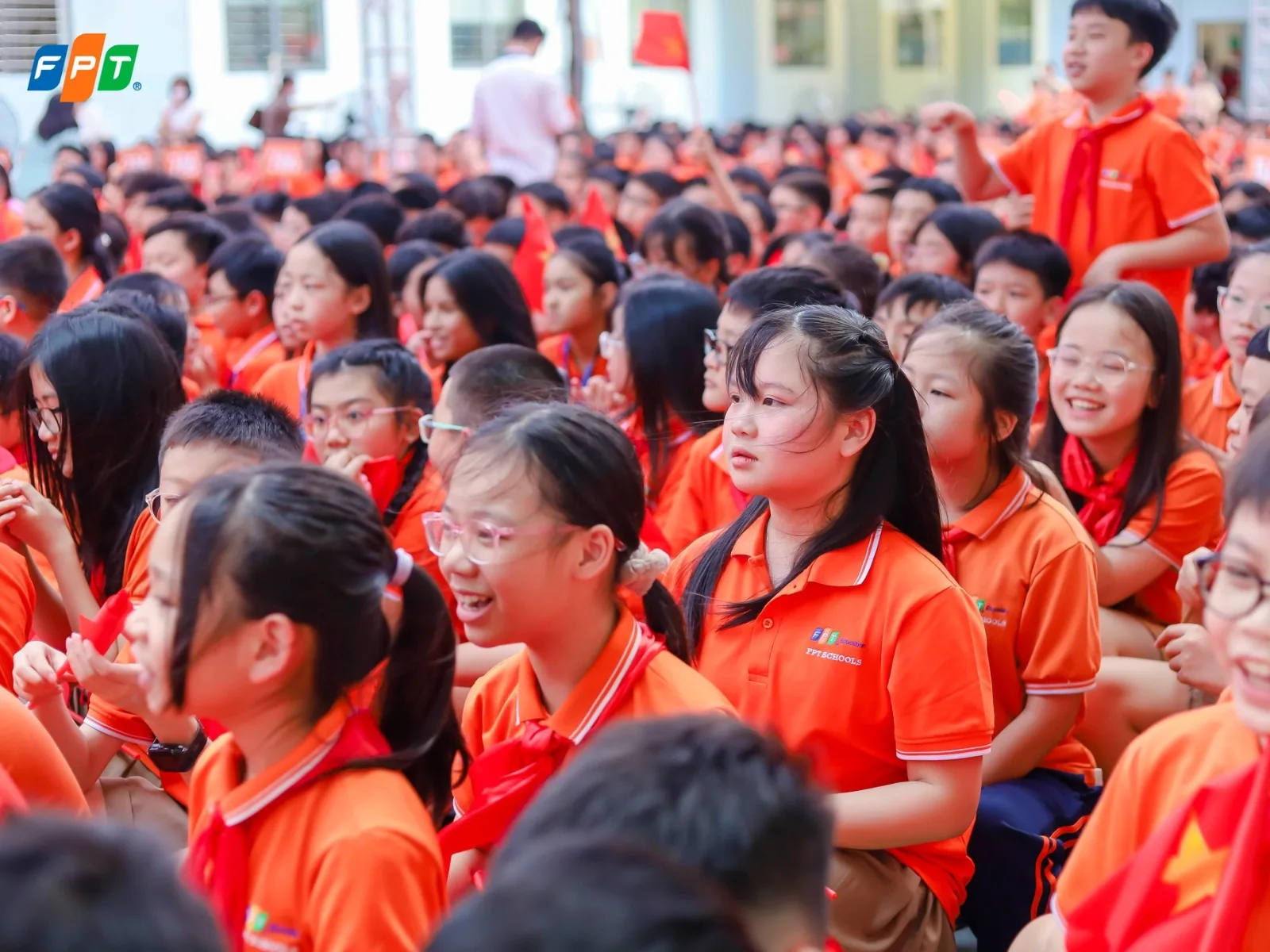 Kỹ Năng Lãnh Đạo Nhóm Là Gì? 10 Tố Chất Cần Có Của Lãnh Đạo Giỏi | FPT Schools