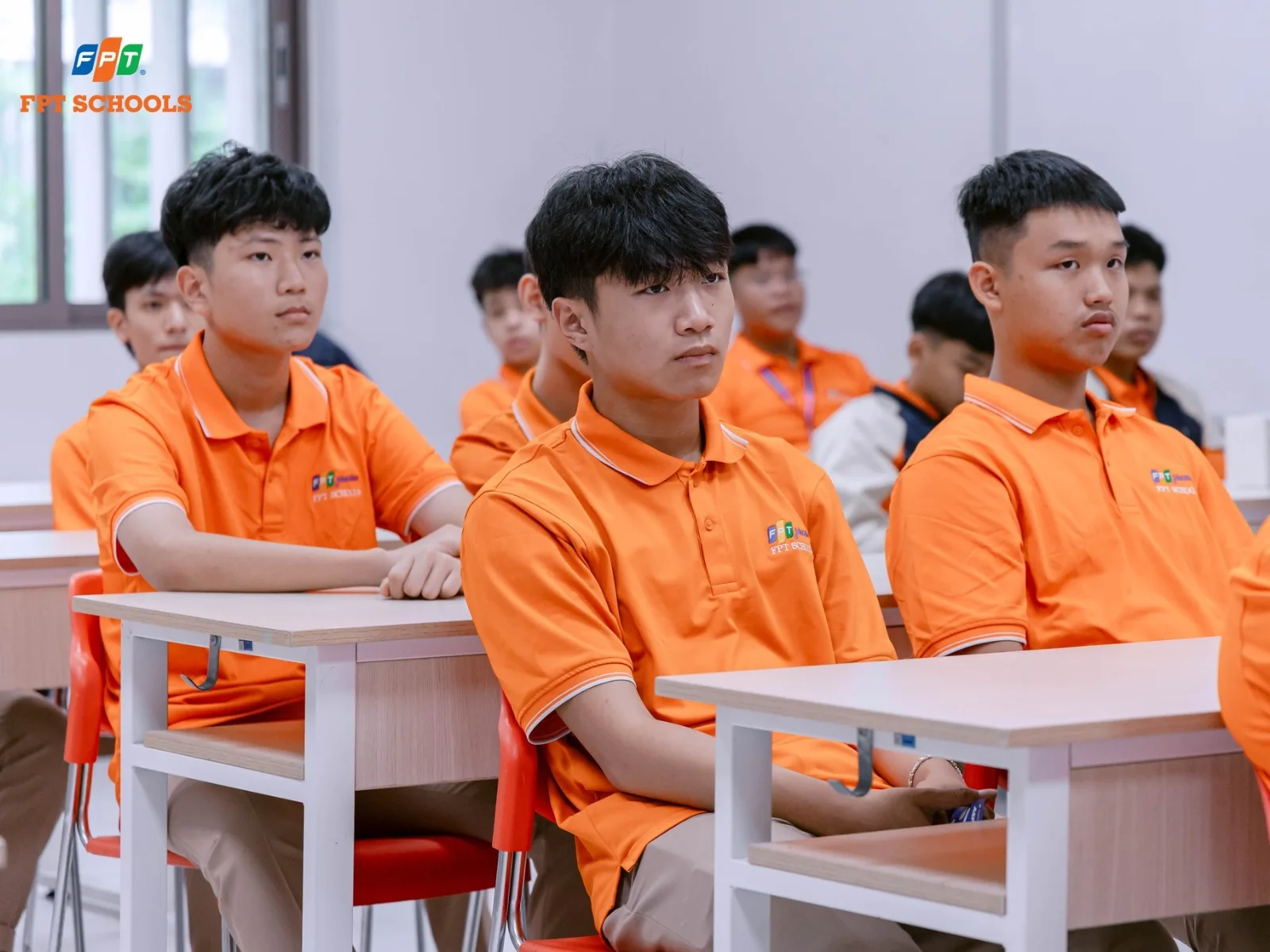 Thực hành qua bài tập và dự án mini