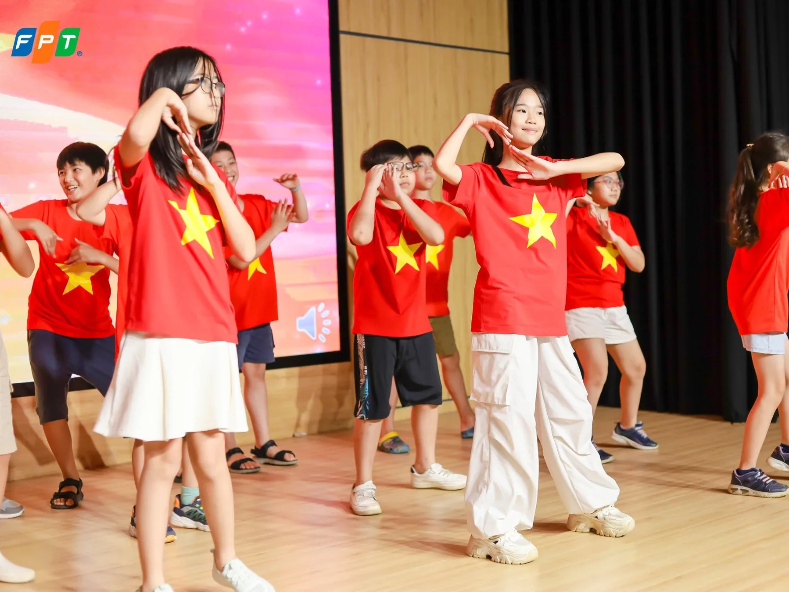 Năng Khiếu Âm Nhạc Là Gì? Cách Phát Triển Tiềm Năng Âm Nhạc Của Bản Thân - FPT Education Năng Khiếu Âm Nhạc Là Gì? Cách Phát Triển Tiềm Năng Âm Nhạc Của Bản Thân