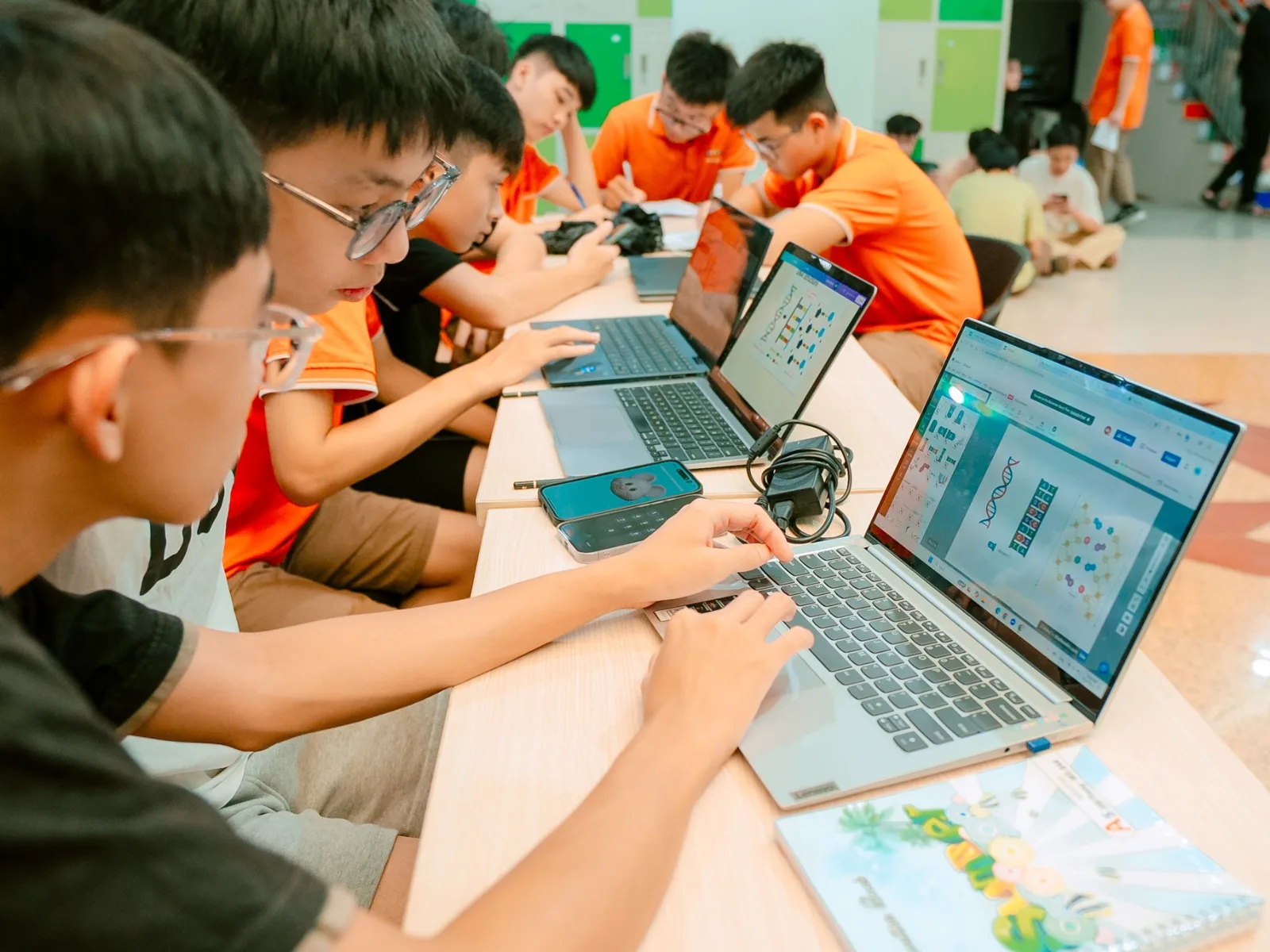 Nguyên nhân trẻ nói dối và cách ứng phó phù hợp - FPT Education Nguyên nhân trẻ nói dối và cách ứng phó phù hợp