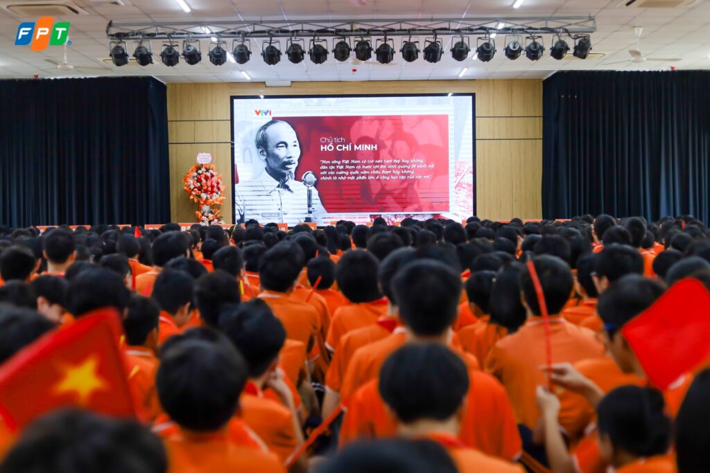 Pháp luật học đường giúp ngăn ngừa bạo lực học đường như thế nào? - FPT Education pháp luật học đường