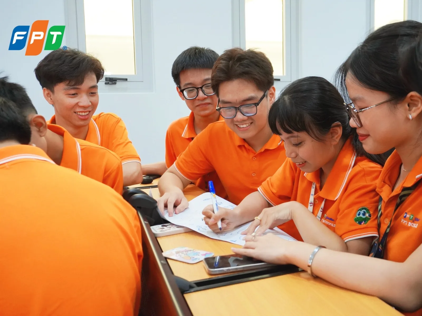 Phương pháp học tập hiệu quả cho học sinh cấp 2 - FPT Education Lập thời khóa biểu rõ ràng, phù hợp với thực tế
