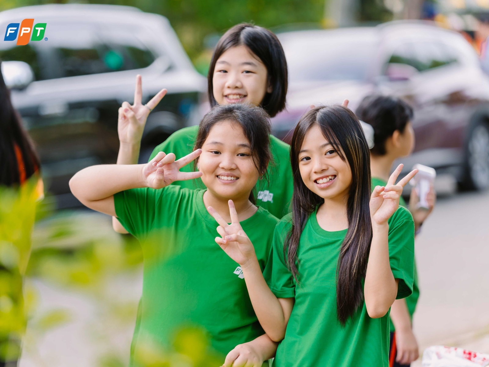 Việc sử dụng mạng xã hội trong thời gian dài khiến thị lực suy giảm