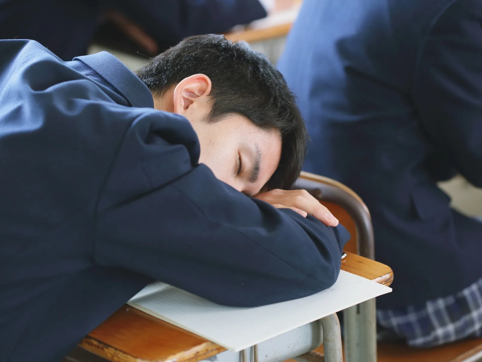 Tác hại của yêu sớm là gì đối với học sinh