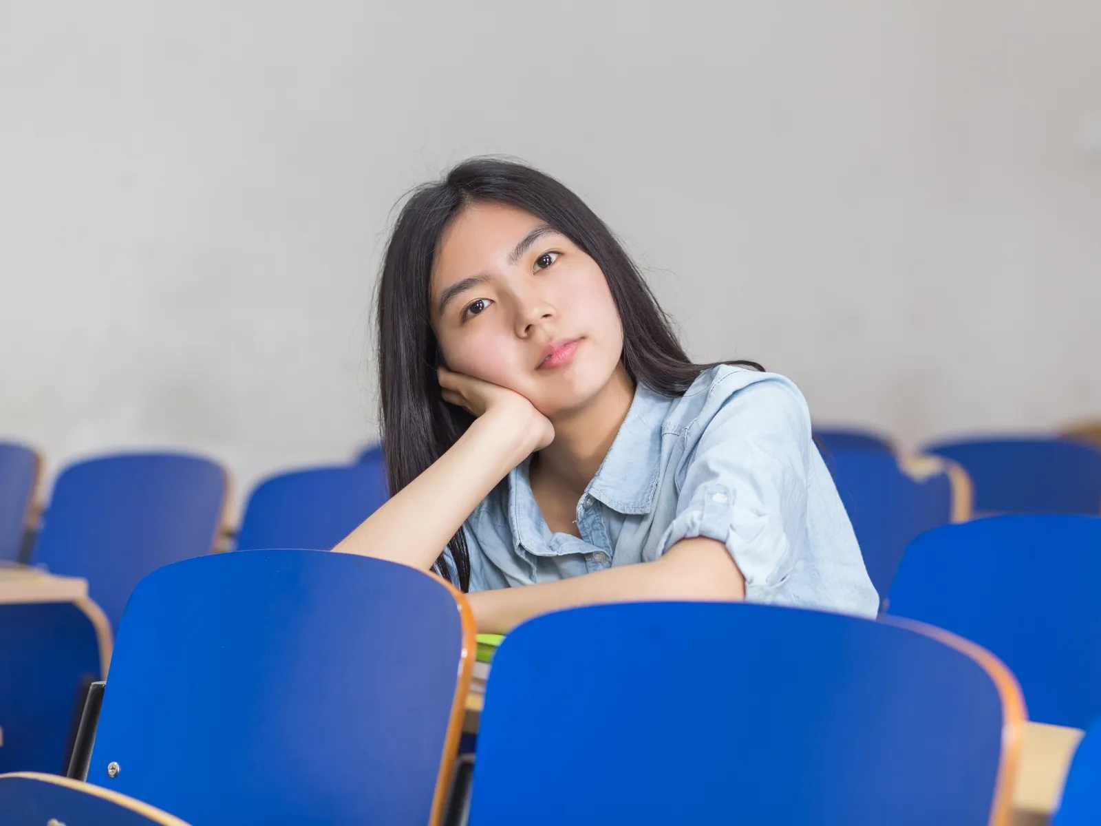 Giảm khả năng tập trung học tập và phát triển bản thân