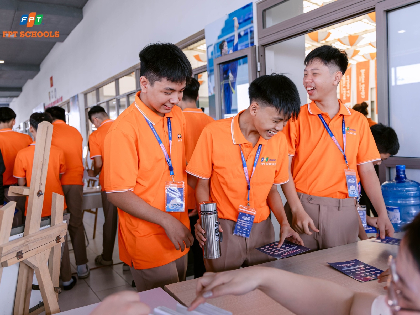 Thủ tục chuyển trường cho học sinh cấp 2 mới nhất phụ huynh cần lưu ý - FPT Education Thời điểm chuyển trường cấp 2 phù hợp