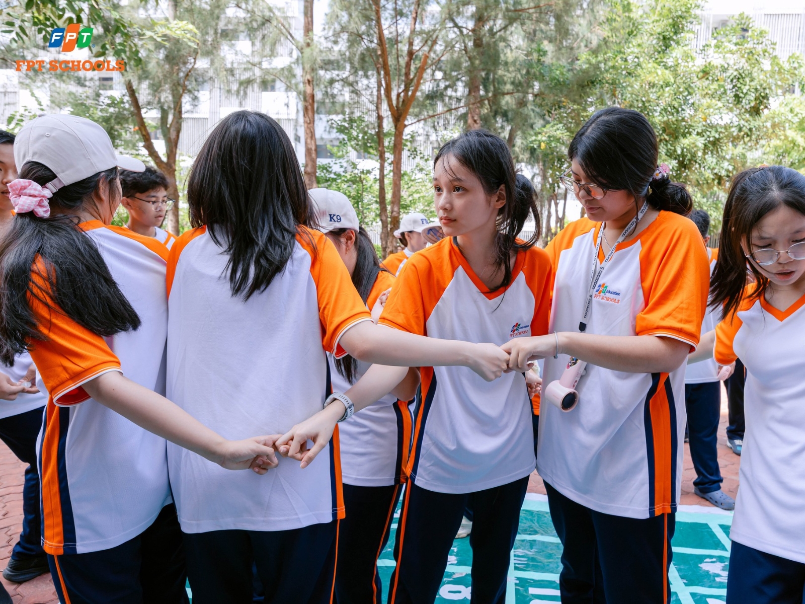 Thủ tục chuyển trường cho học sinh cấp 2 mới nhất phụ huynh cần lưu ý - FPT Education Thủ tục chuyển trường cho học sinh cấp 2 trong các trường hợp đặc biệt