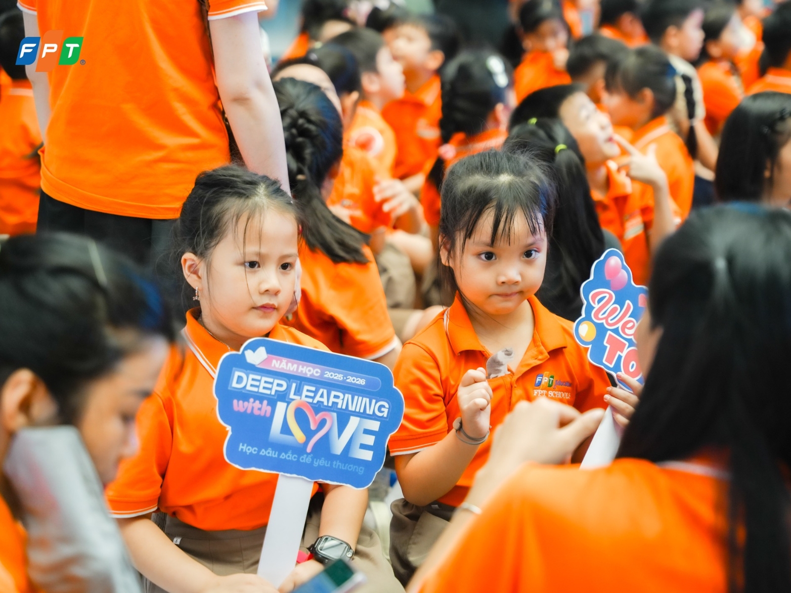 Hướng dẫn chi tiết thủ tục chuyển trường cho học sinh tiểu học phụ huynh cần lưu ý - FPT Education Quy trình thủ tục chuyển trường cho học sinh tiểu học chi tiết