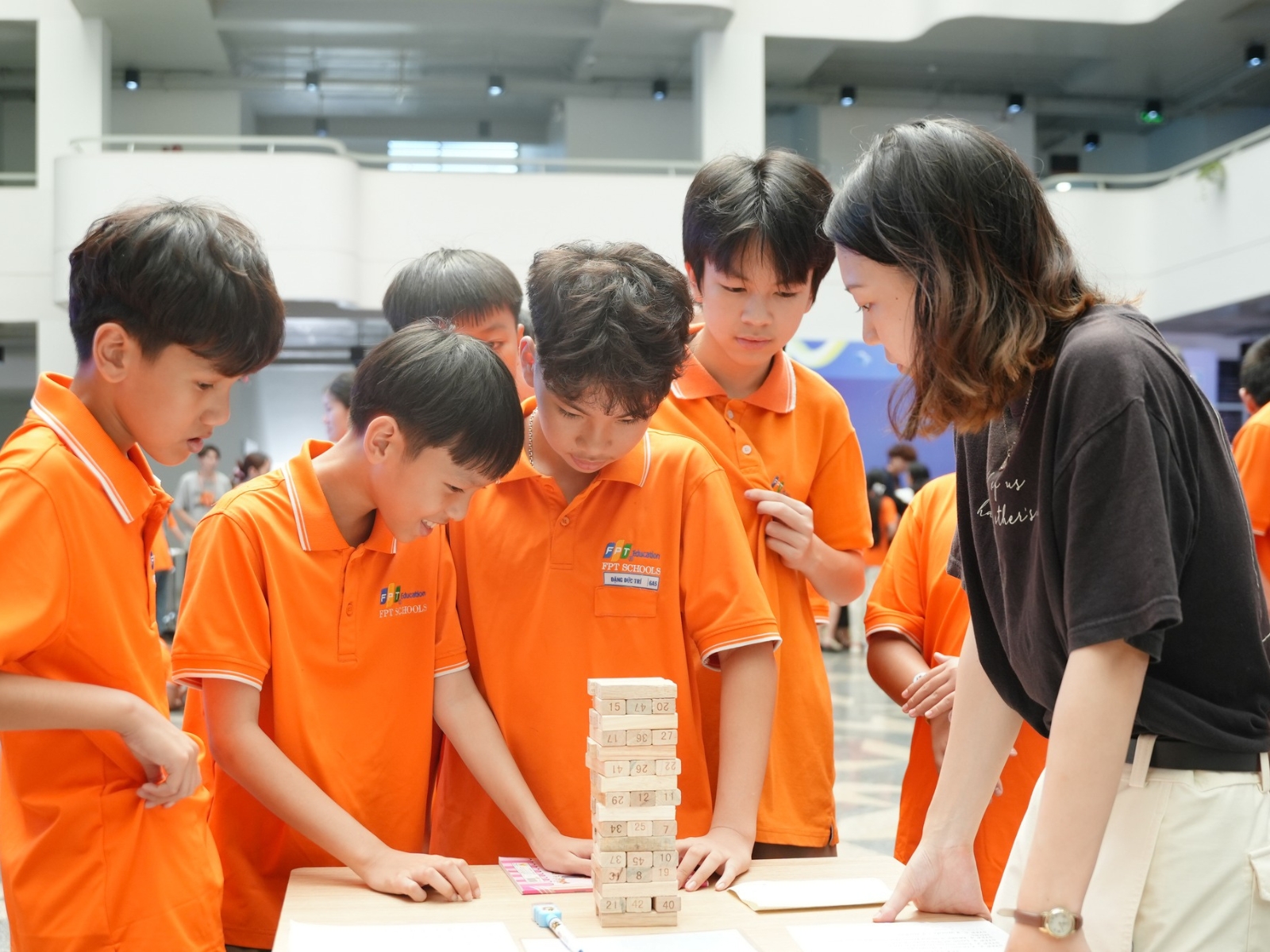 Hướng dẫn thủ tục nhập học lớp 1 mới nhất phụ huynh cần biết - FPT Education Giấy tờ bổ sung (nếu có)