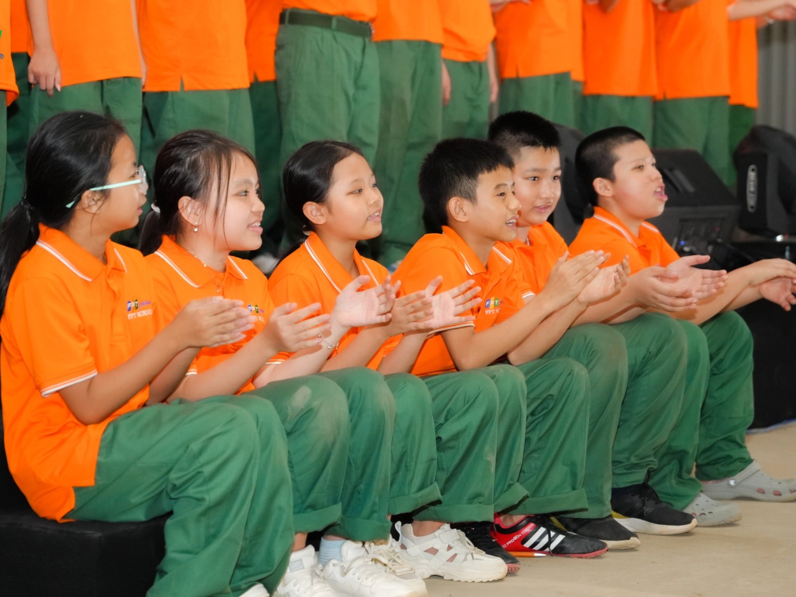 Phản ứng cảm xúc nhanh, dễ thất vọng hoặc bực tức