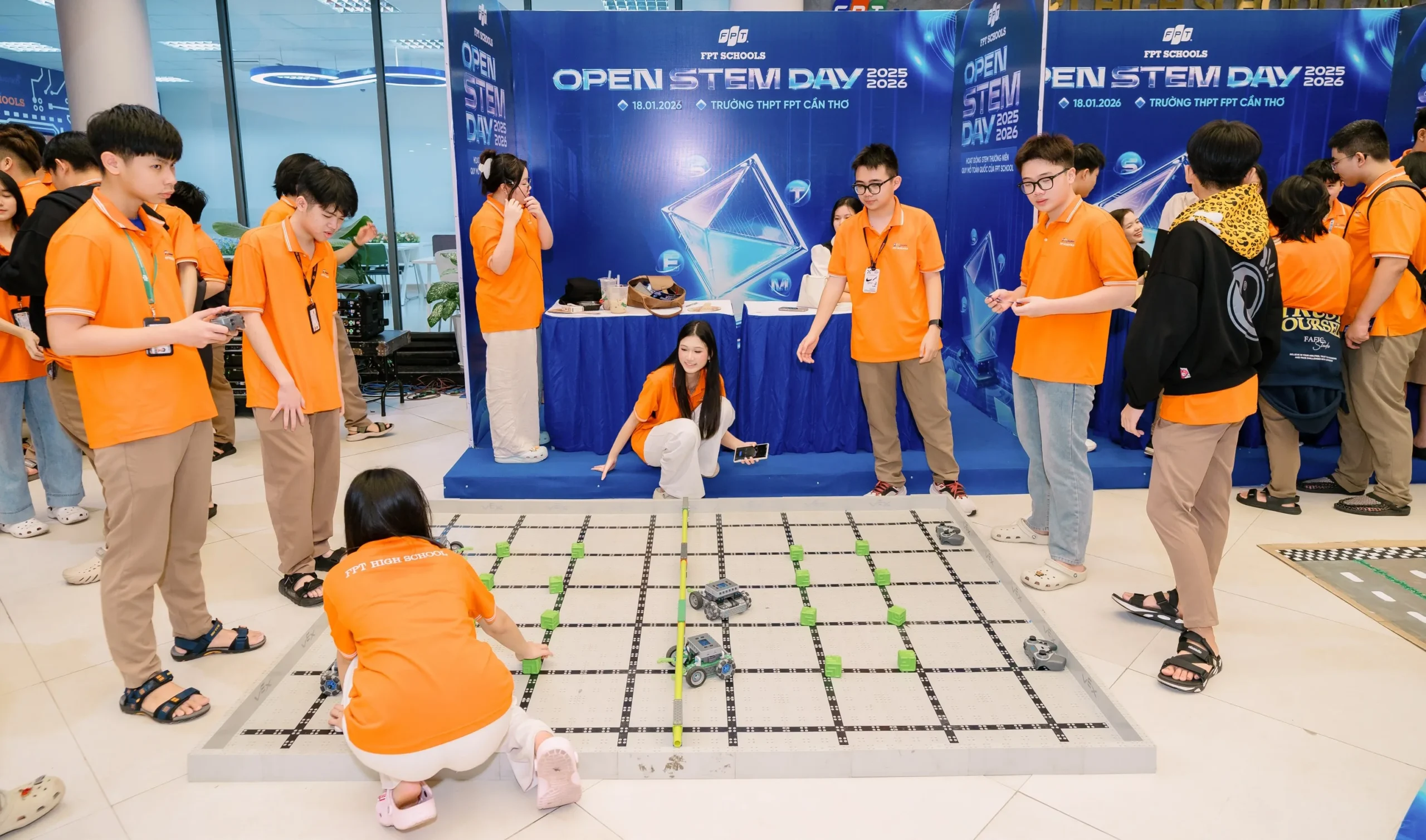 Học sinh FSchool Cần Thơ tại ngày hội trải nghiệm Open STEM Day