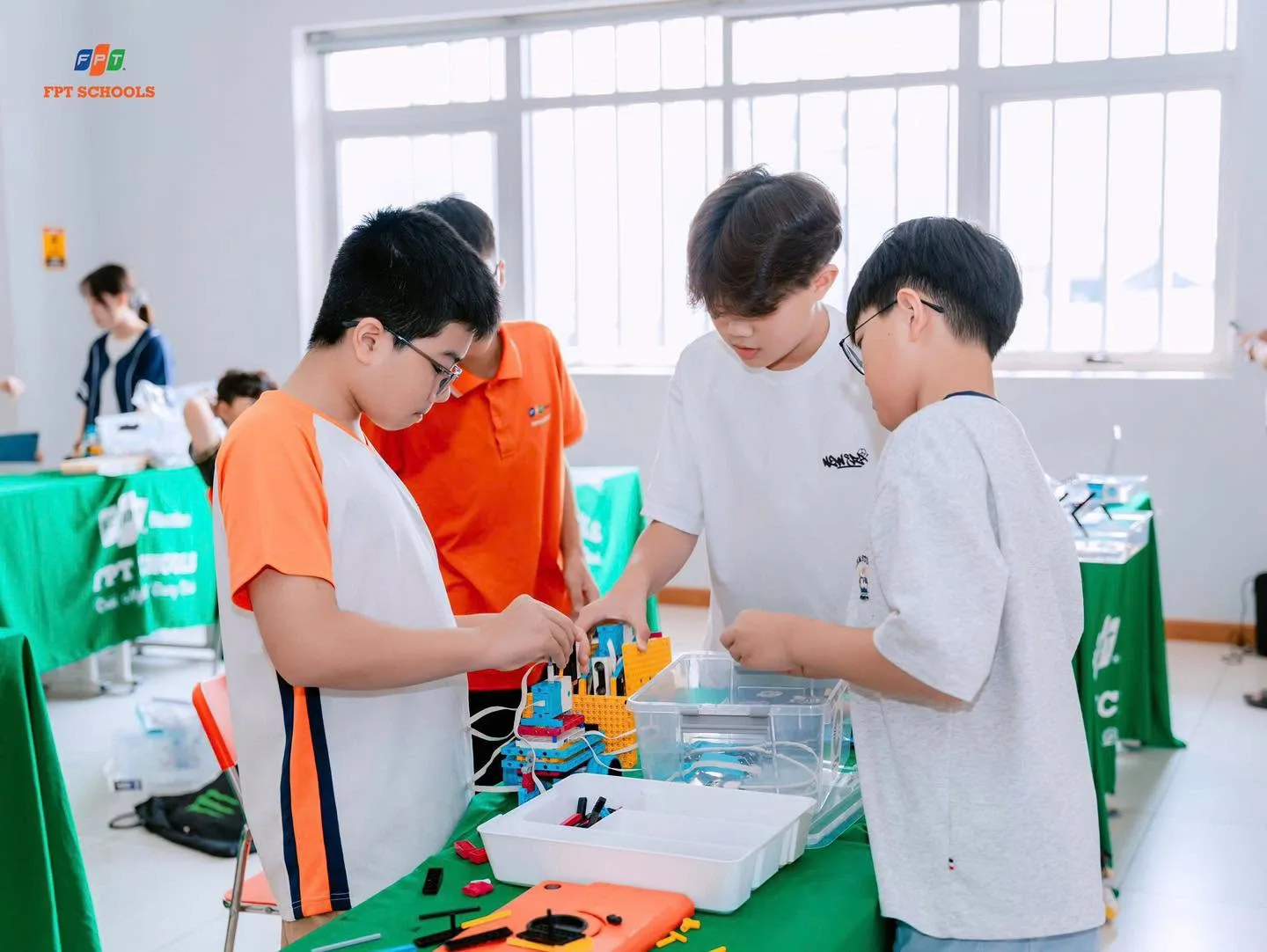 chương trình trải nghiệm thế giới thông minh