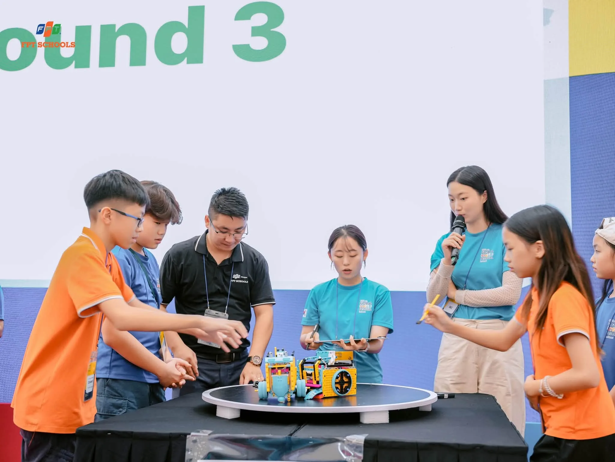chương trình trải nghiệm thế giới thông minh