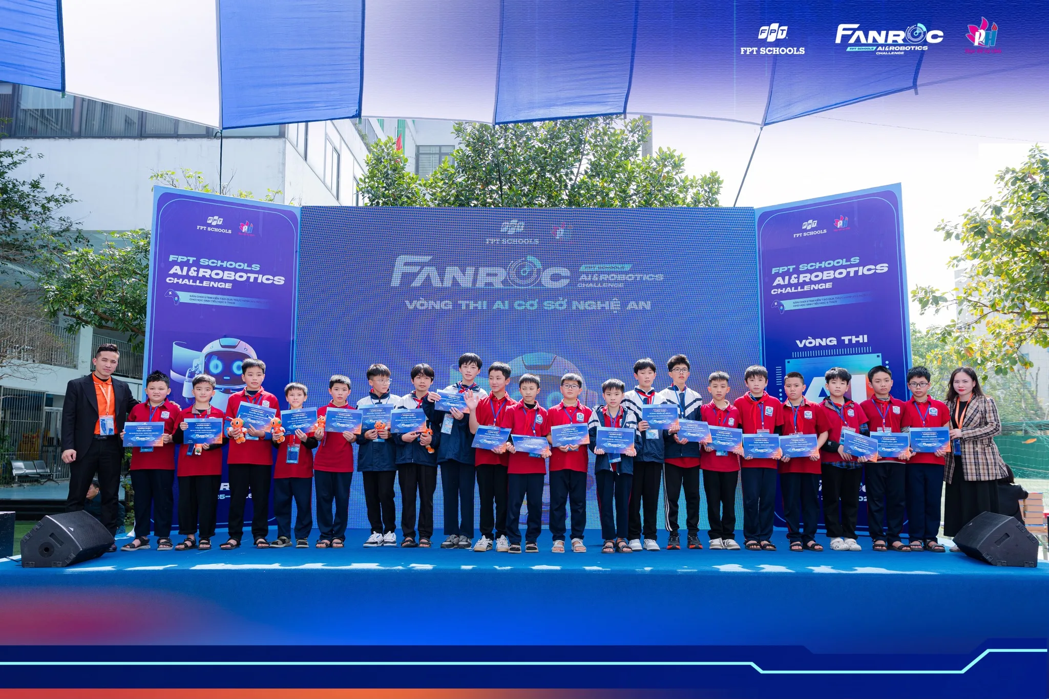 100 đội thi chinh phục thành công Vòng thi AI cấp cơ sở cuộc thi FPT Schools AI & Robotics Challenge cơ sở Nghệ An - FPT Education 100 đội thi chinh phục thành công Vòng thi AI cấp cơ sở cuộc thi FPT Schools AI & Robotics Challenge cơ sở Nghệ An | FPT Schools