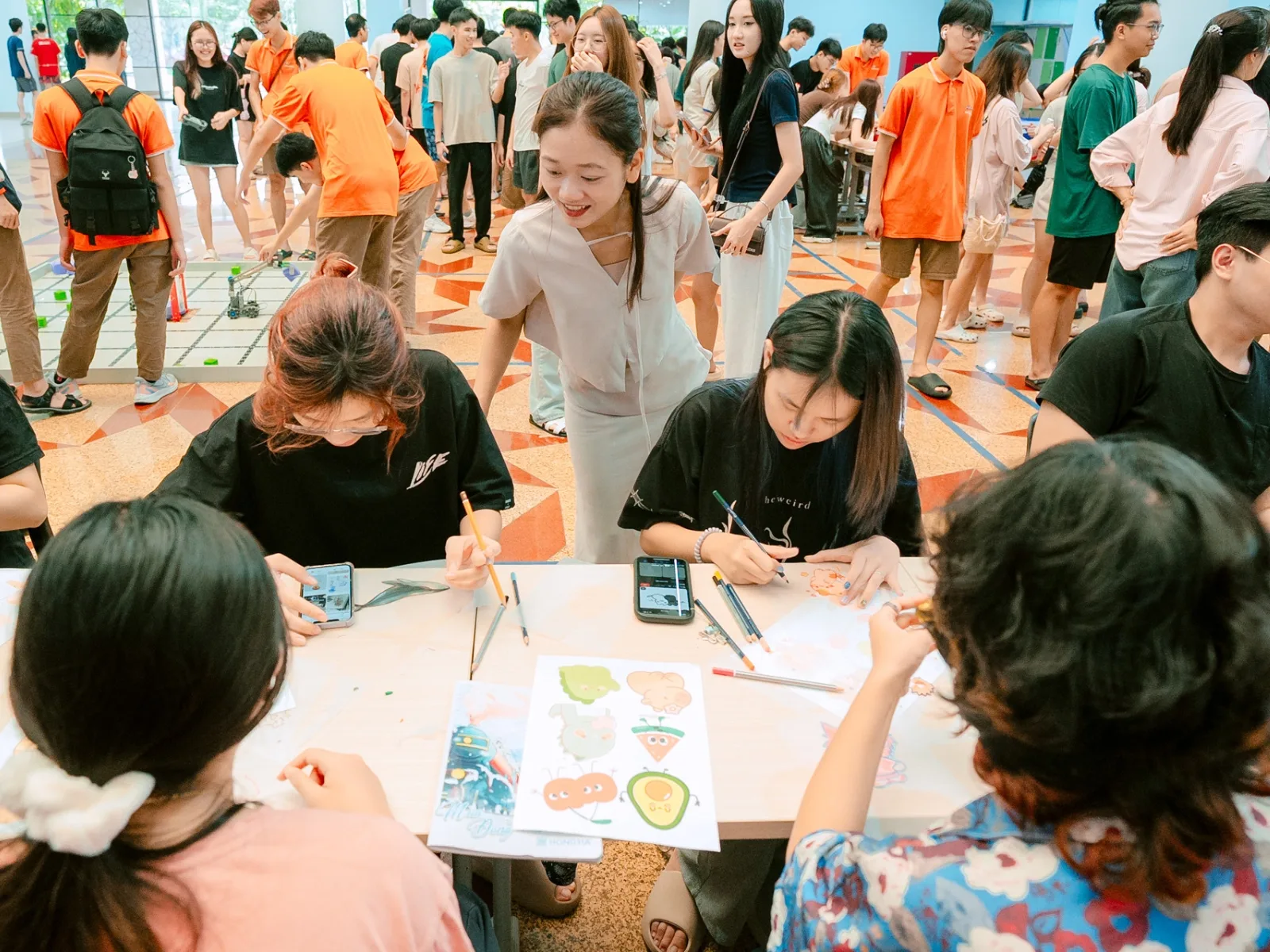 Phân biệt học tập chủ động và học truyền thống