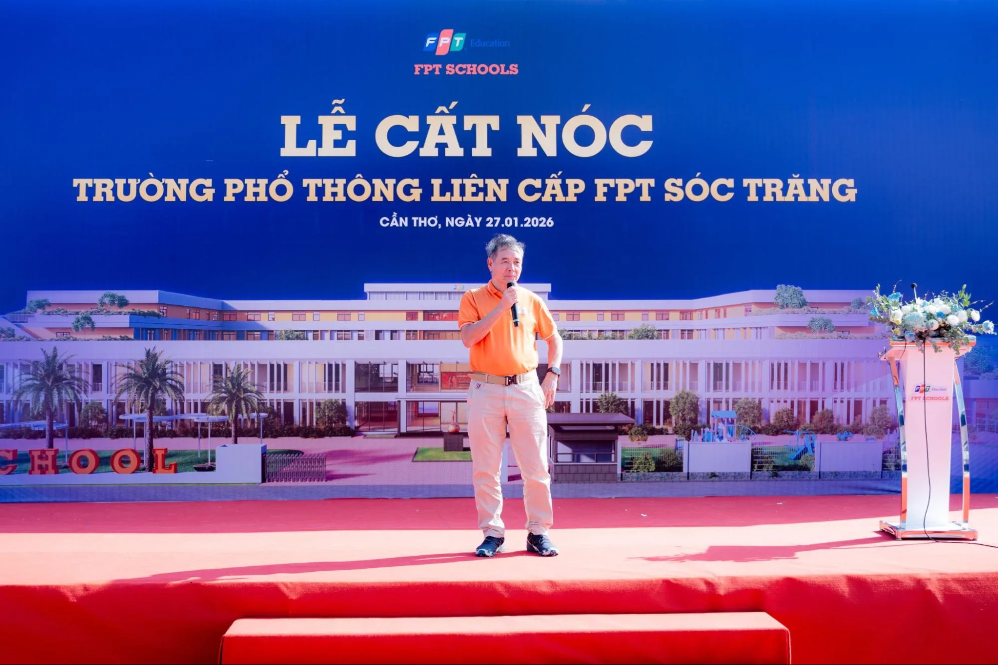 TS. Lê Trường Tùng – Chủ tịch Hội đồng trường Trường Đại học FPT - Tổng giám đốc Công ty TNHH Giáo dục FPT, Tập đoàn FPT, phát biểu tại sự kiện