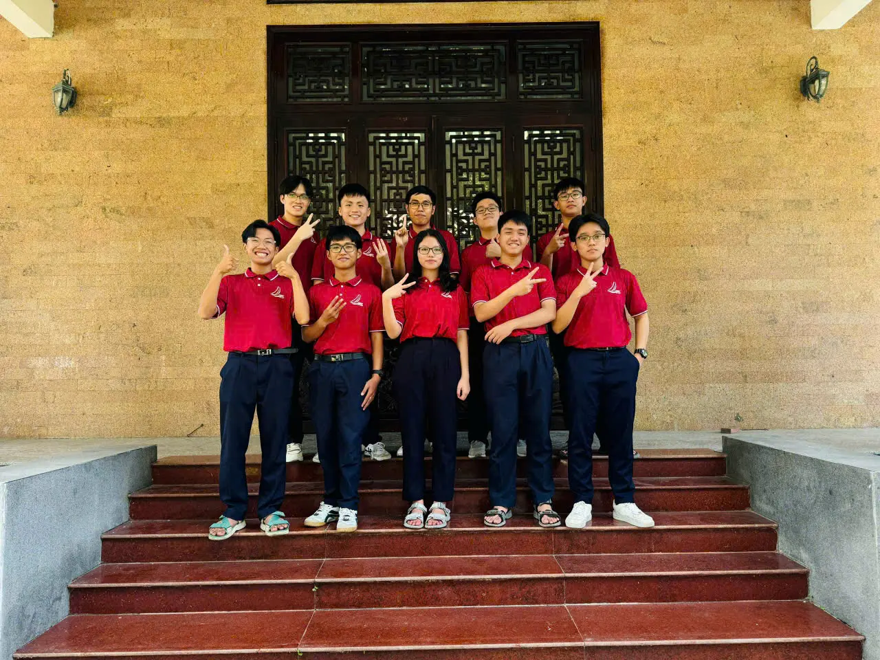 4 HUY CHƯƠNG VÀNG – 15 HUY CHƯƠNG BẠC: TRƯỜNG PHỔ THÔNG FPT CẦN THƠ LẬP THÀNH TÍCH ẤN TƯỢNG TẠI WORLD SCHOLAR’S CUP 2025 – VÒNG KHU VỰC | FPT Schools