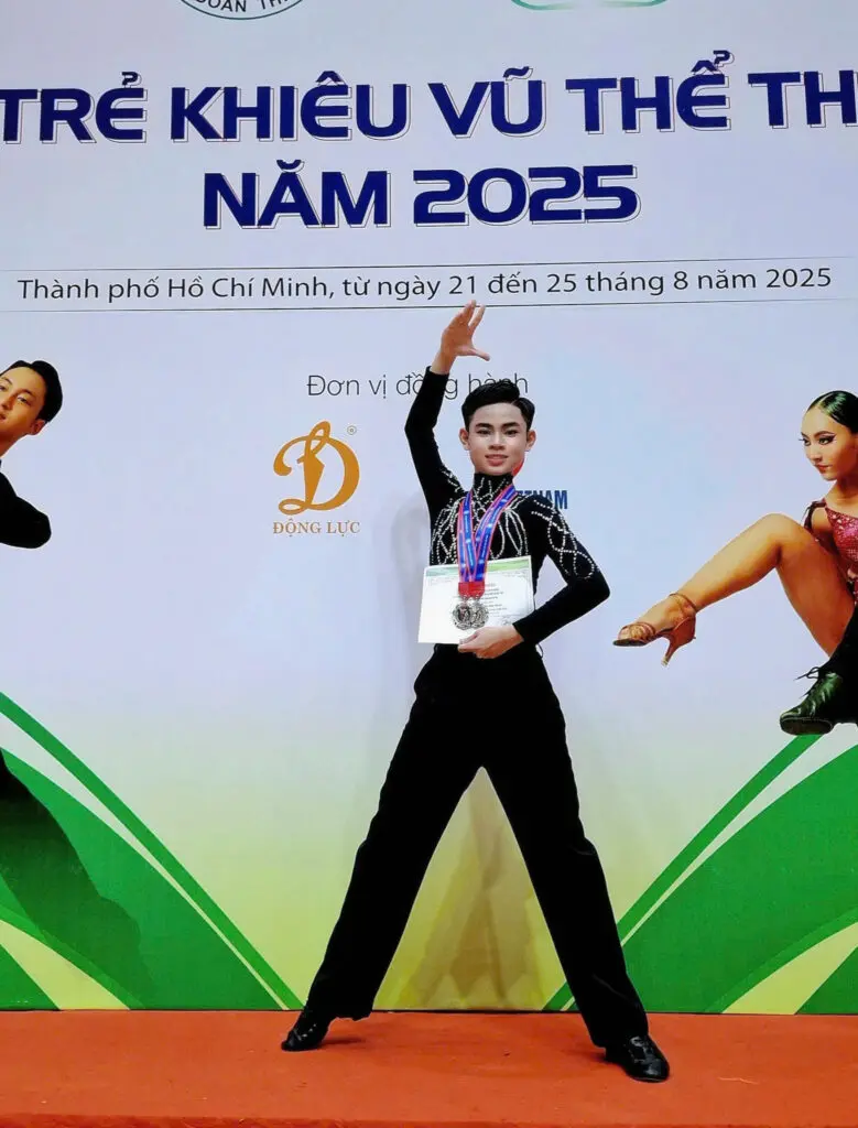 NGÔI SAO DANCESPORT CỦA TRƯỜNG PHỔ THÔNG FPT CẦN THƠ - NGUYỄN ĐÌNH KHÔI TỎA SÁNG VỚI 2 HUY CHƯƠNG BẠC TẠI GIẢI VÔ ĐỊCH TRẺ KHIÊU VŨ THỂ THAO QUỐC GIA NĂM 2025! | FPT Schools