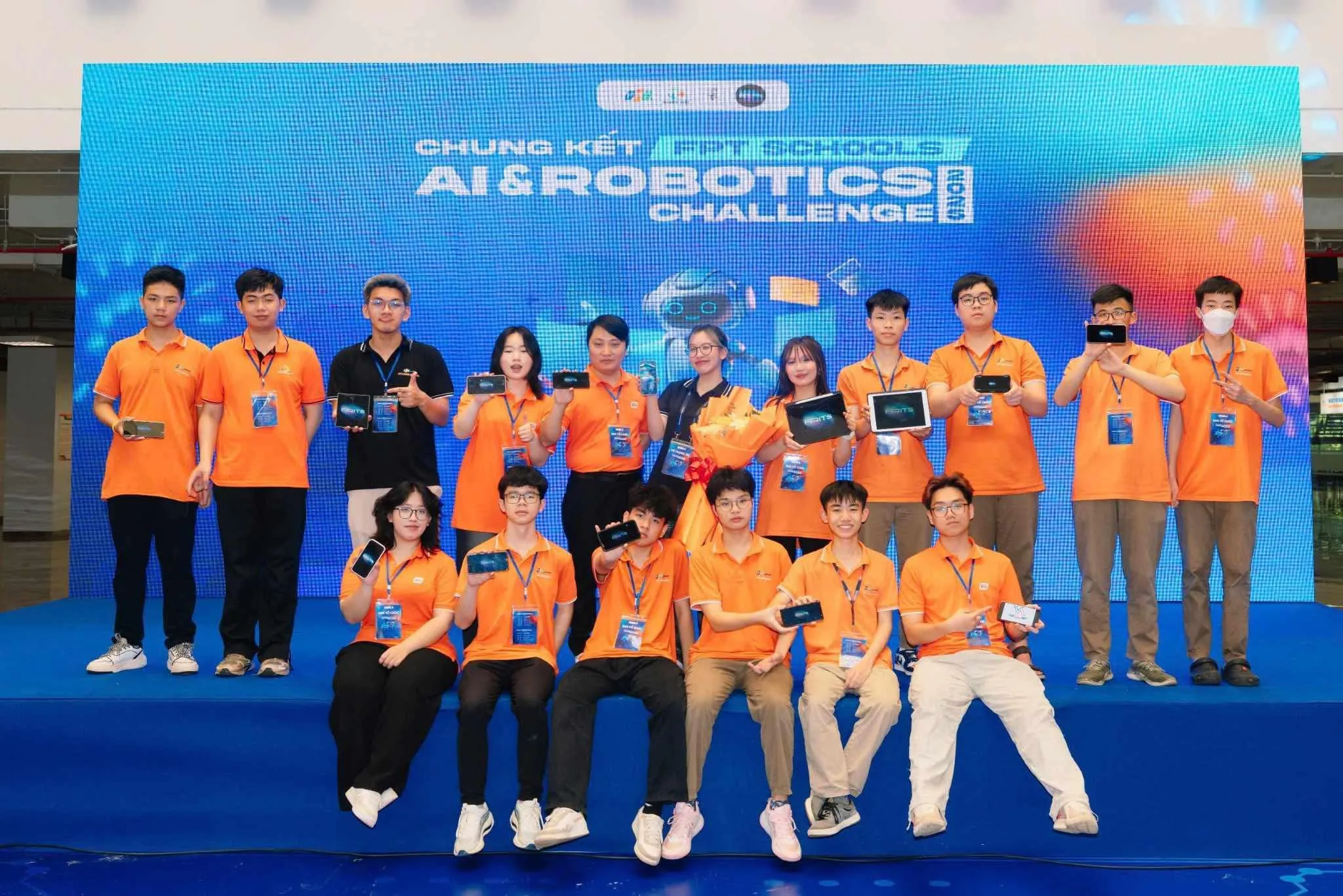 Người thầy thầm lặng đứng sau tấm vé đến Mỹ của đội Top 1 điểm thăng hạng FIRST Tech Challenge (2025 – 2026) | FPT Schools