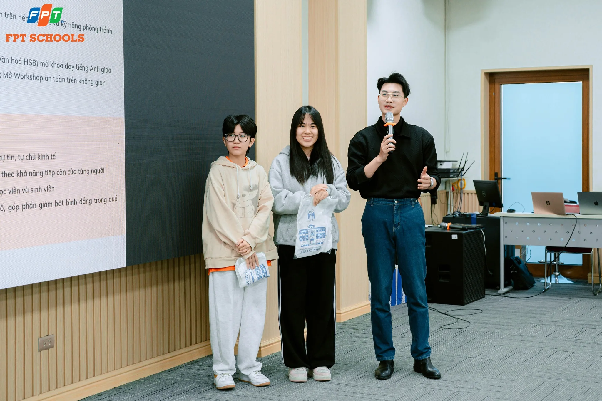 THPT FPT Tây Hà Nội trải nghiệm hướng nghiệp