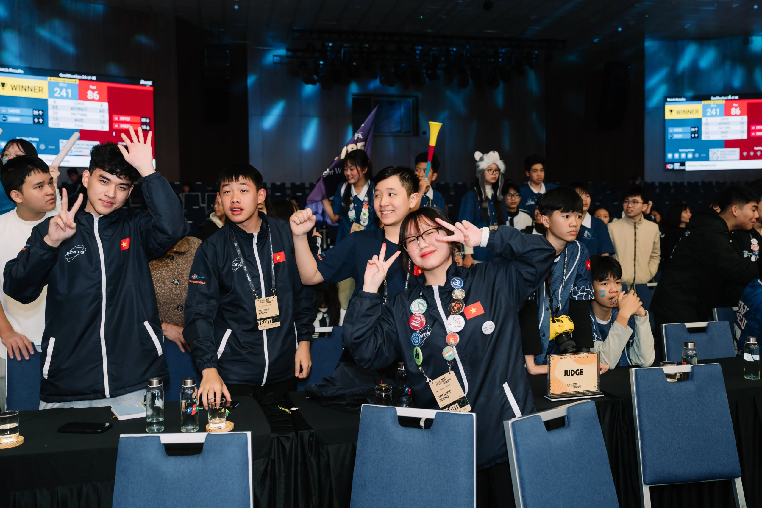 FRITS - Từ niềm say mê công nghệ đến vinh quang của ngôi vị quán quân | FPT Schools