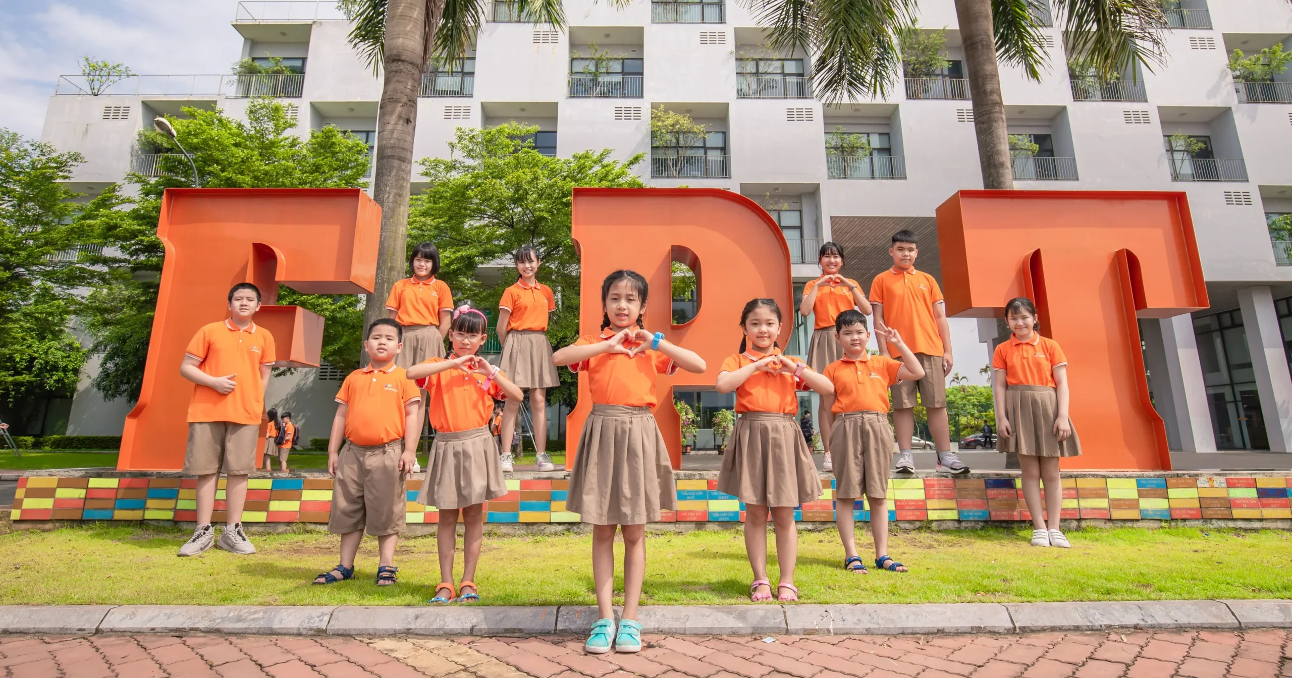 Tiểu học FPT schools