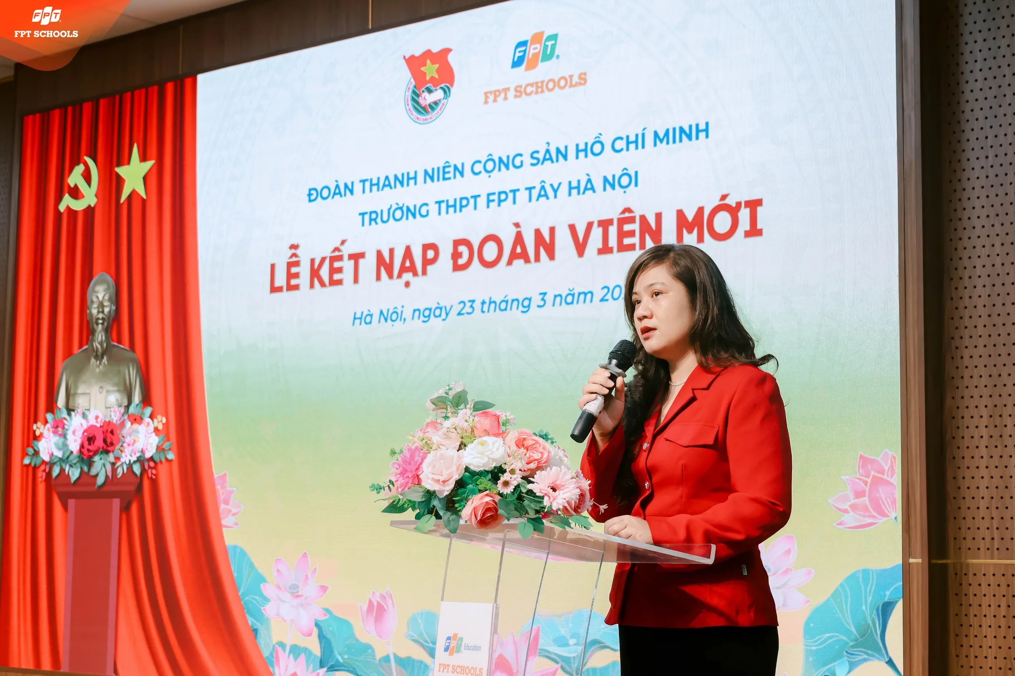 HƯỞNG ỨNG NGÀY ĐOÀN TNCS HỒ CHÍ MINH - TRƯỜNG THPT FPT TÂY HÀ NỘI TỔ CHỨC LỄ KẾT NẠP ĐOÀN VIÊN MỚI NĂM HỌC 2025-2026 - FPT Education lễ kết nạp Đoàn viên