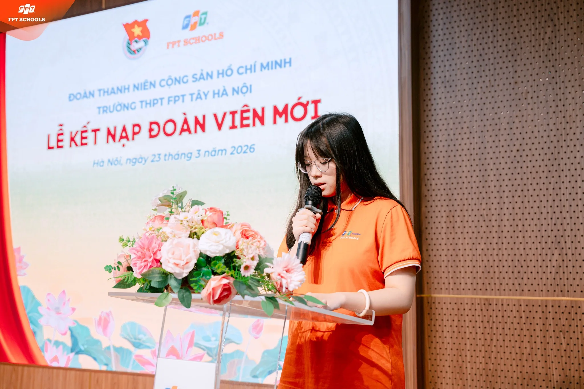 HƯỞNG ỨNG NGÀY ĐOÀN TNCS HỒ CHÍ MINH - TRƯỜNG THPT FPT TÂY HÀ NỘI TỔ CHỨC LỄ KẾT NẠP ĐOÀN VIÊN MỚI NĂM HỌC 2025-2026 - FPT Education lễ kết nạp Đoàn viên