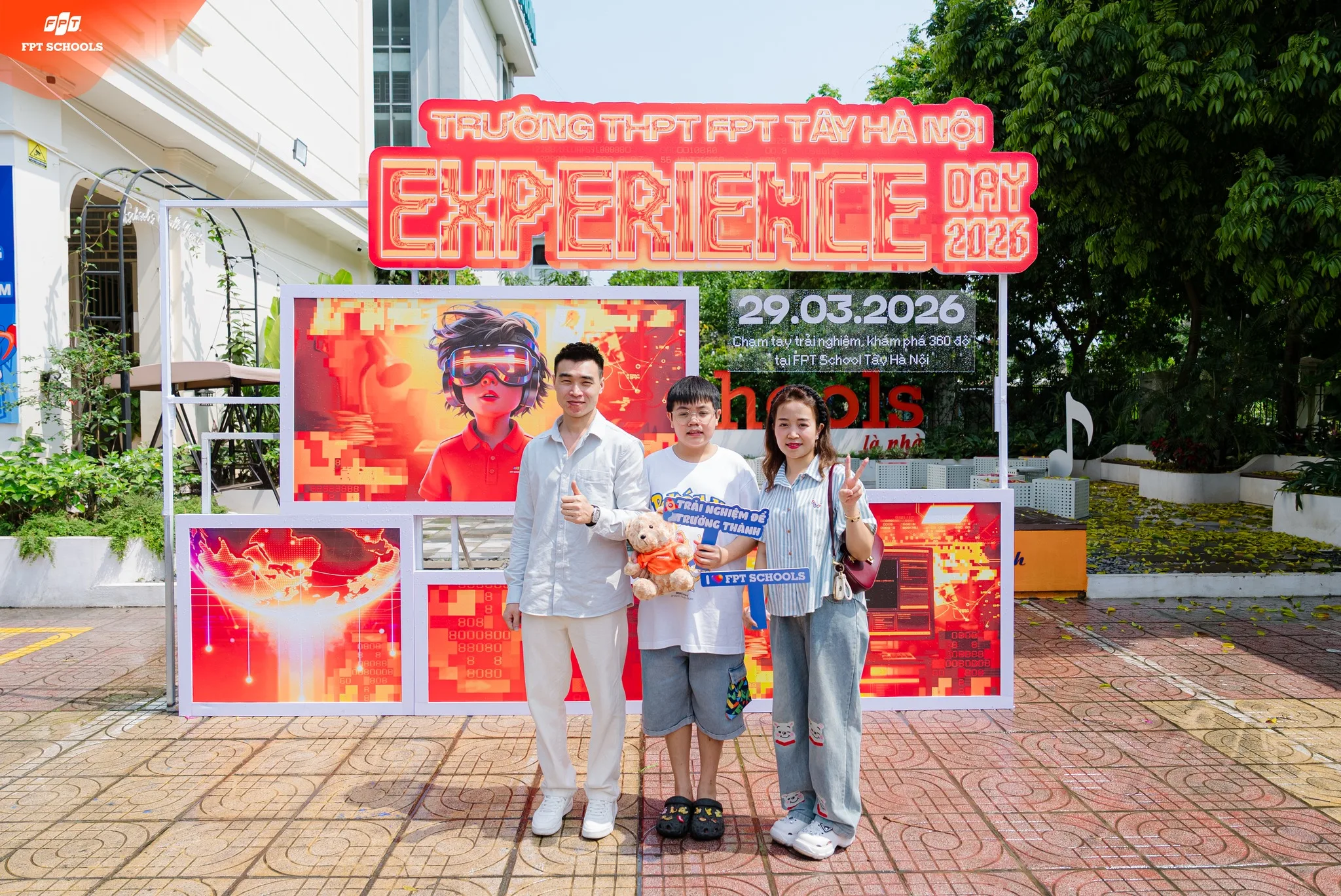 ĐÔNG ĐẢO PHỤ HUYNH & HỌC SINH HÒA MÌNH VÀO KHÔNG KHÍ SÔI ĐỘNG TẠI EXPERIENCE DAY 2026 – FPT SCHOOL TÂY HÀ NỘI - FPT Education ĐÔNG ĐẢO PHỤ HUYNH & HỌC SINH HÒA MÌNH VÀO KHÔNG KHÍ SÔI ĐỘNG TẠI EXPERIENCE DAY 2026 – FPT SCHOOL TÂY HÀ NỘI | FPT Schools