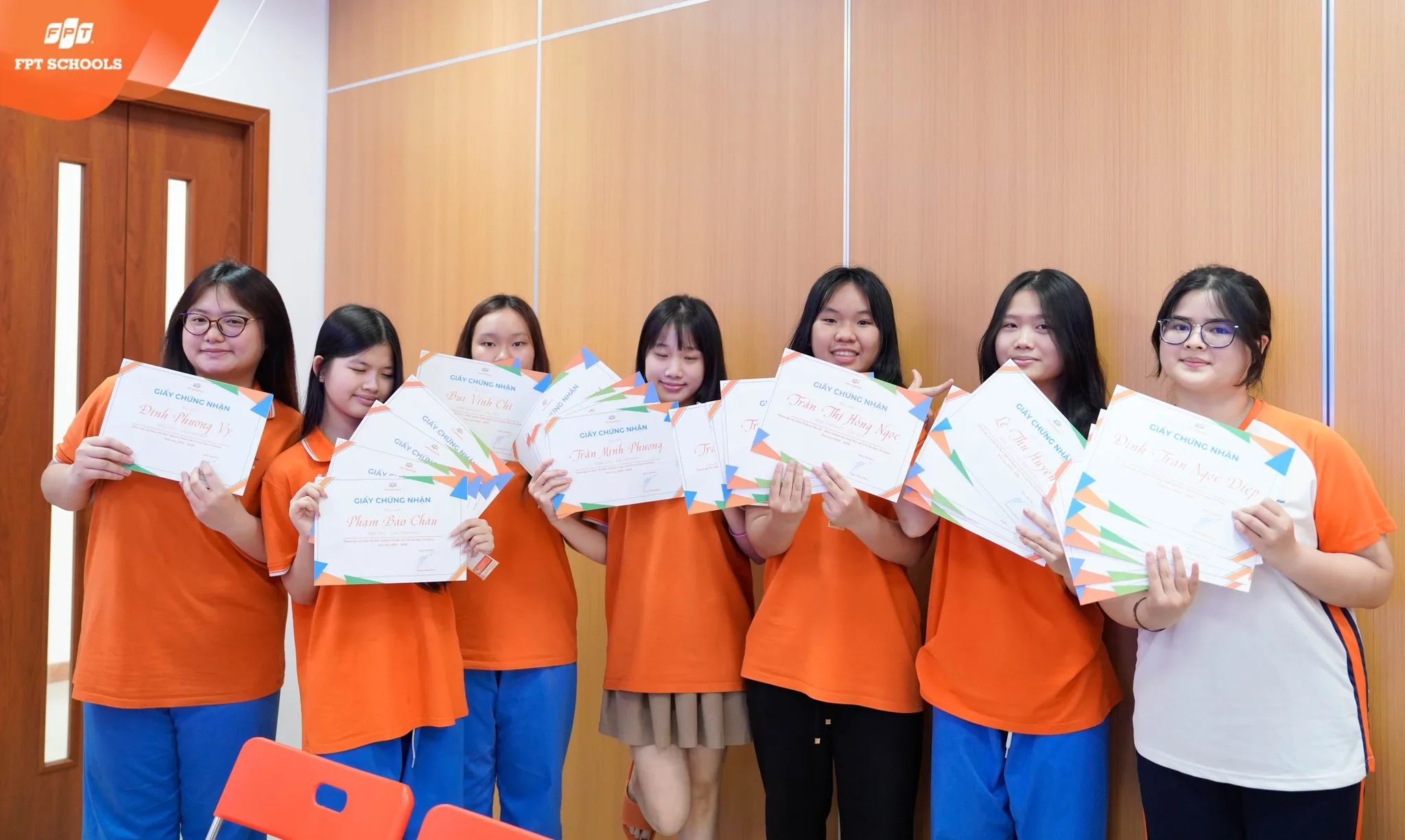 FPT School Hải Phòng tuyên dương CLB YOLO - Những "chiến binh" đứng đằng sau các sự kiện lớn - FPT Education FPT School Hải Phòng tuyên dương CLB YOLO - Những "chiến binh" đứng đằng sau các sự kiện lớn | FPT Schools