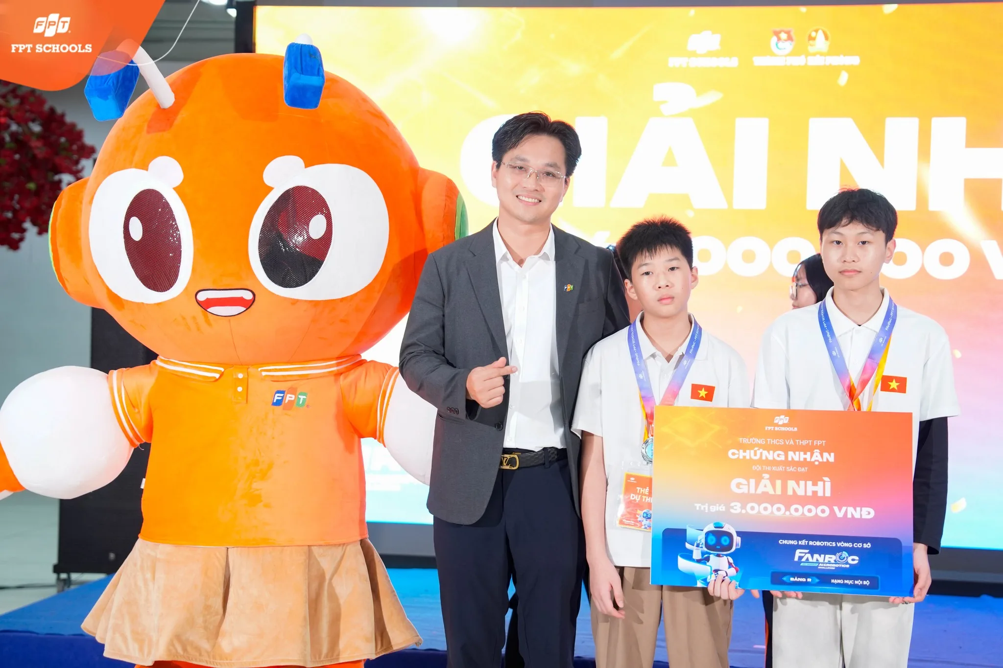 Chung kết Robotics vòng cơ sở đã gọi tên những nhà vô địch, sẵn sàng cho giải đấu FAnRoC toàn quốc | FPT Schools