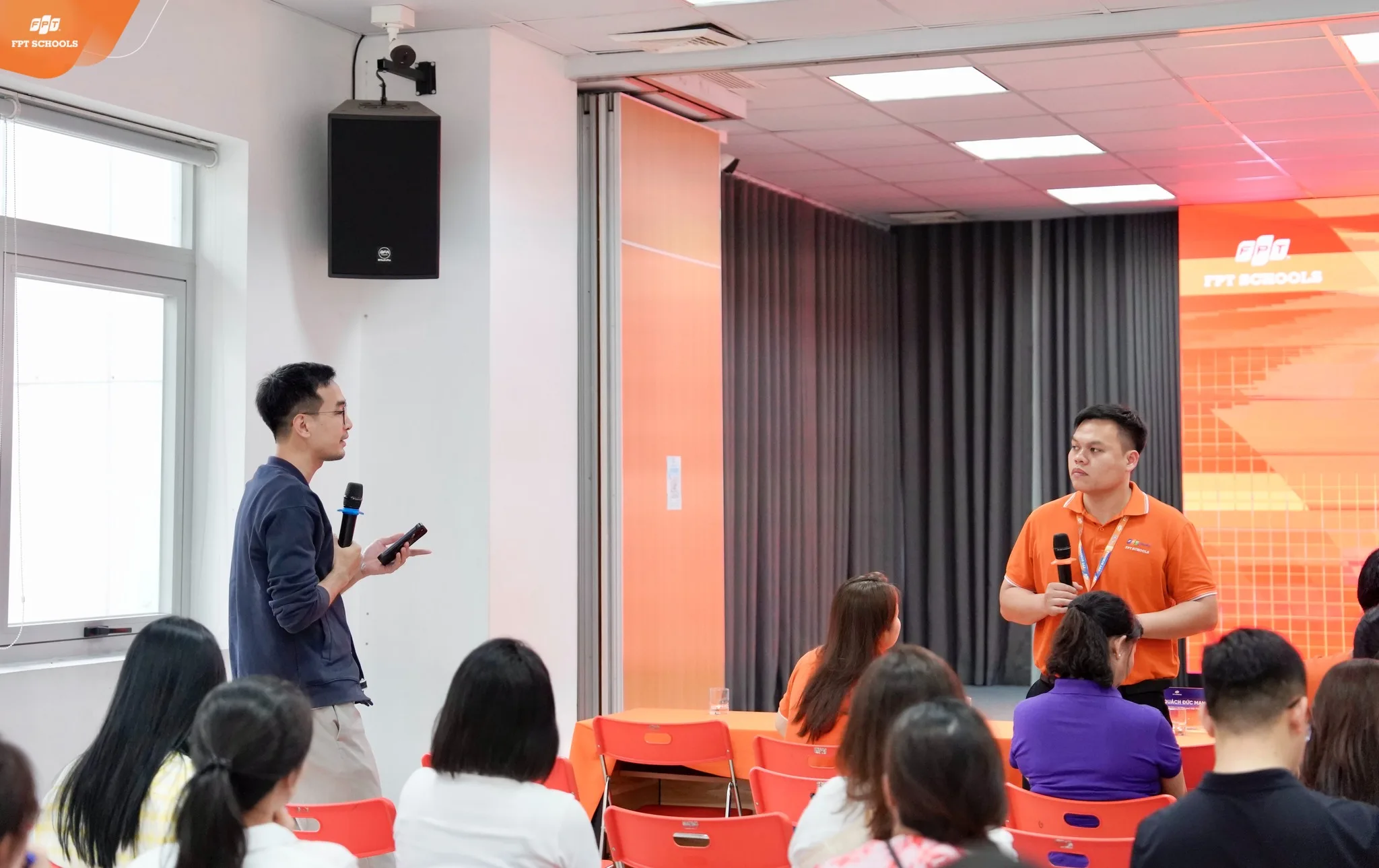 Hơn 100 phụ huynh và học sinh tham gia giải mã Chương trình THCS và Mô hình bán trú an toàn tại FPT School Hải Phòng - FPT Education Hơn 100 phụ huynh và học sinh tham gia giải mã Chương trình THCS và Mô hình bán trú an toàn tại FPT School Hải Phòng | FPT Schools