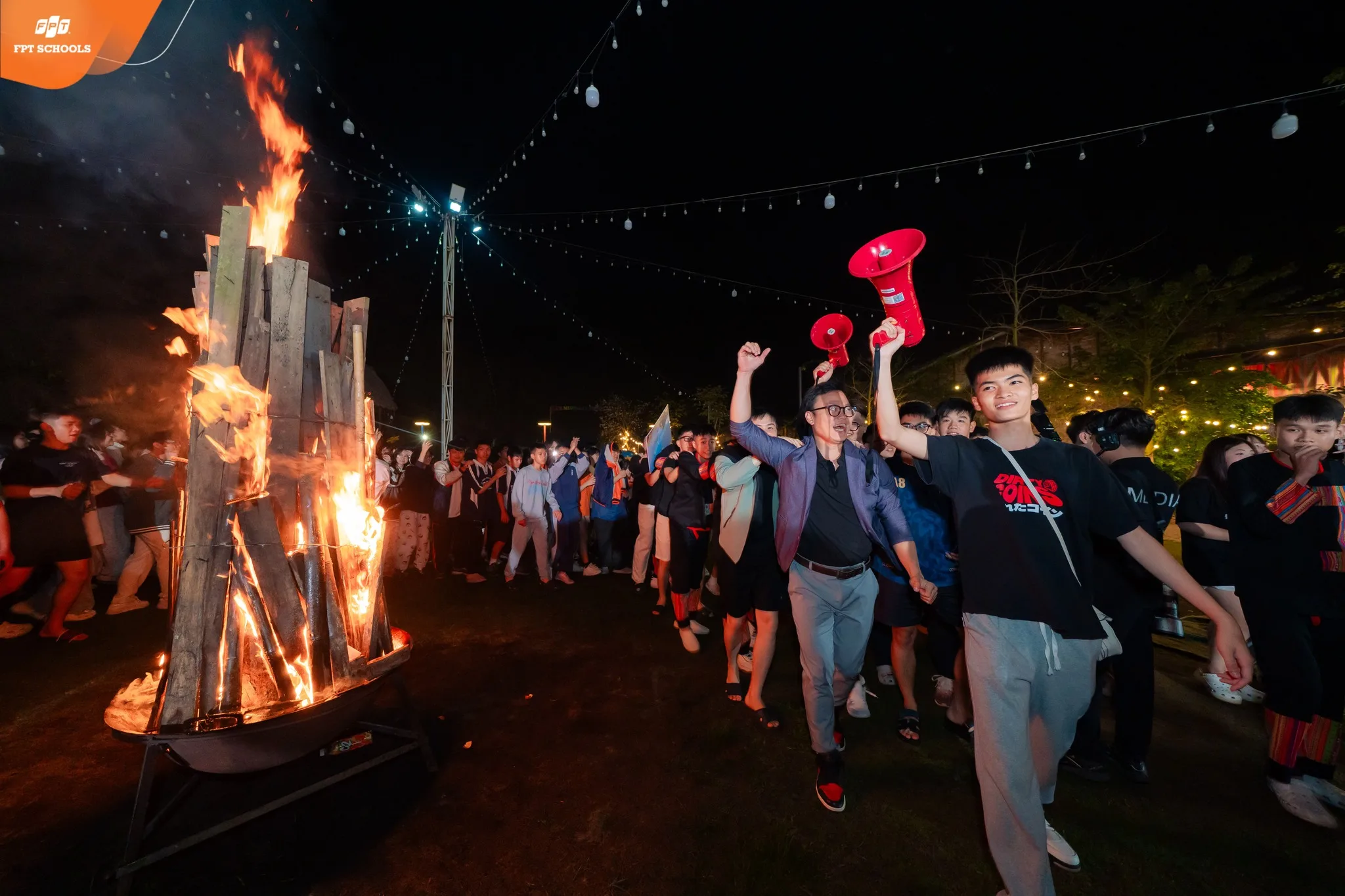 Side by side: Together we grow - Bản hoà ca của thanh xuân tại FPT School Hải Phòng - FPT Education Side by side: Together we grow - Bản hoà ca của thanh xuân tại FPT School Hải Phòng | FPT Schools