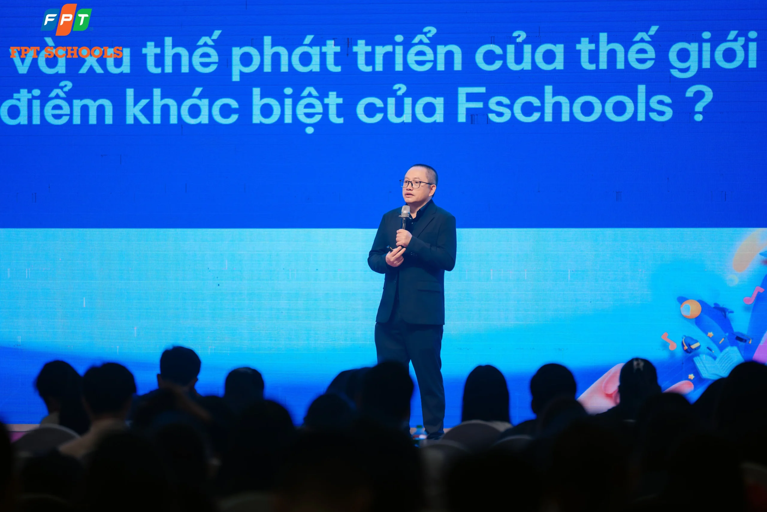 FPT School Vinh ghi dấu ấn với hội thảo “Chạm tới tương lai”, thu hút đông đảo phụ huynh Nghệ An | FPT Schools