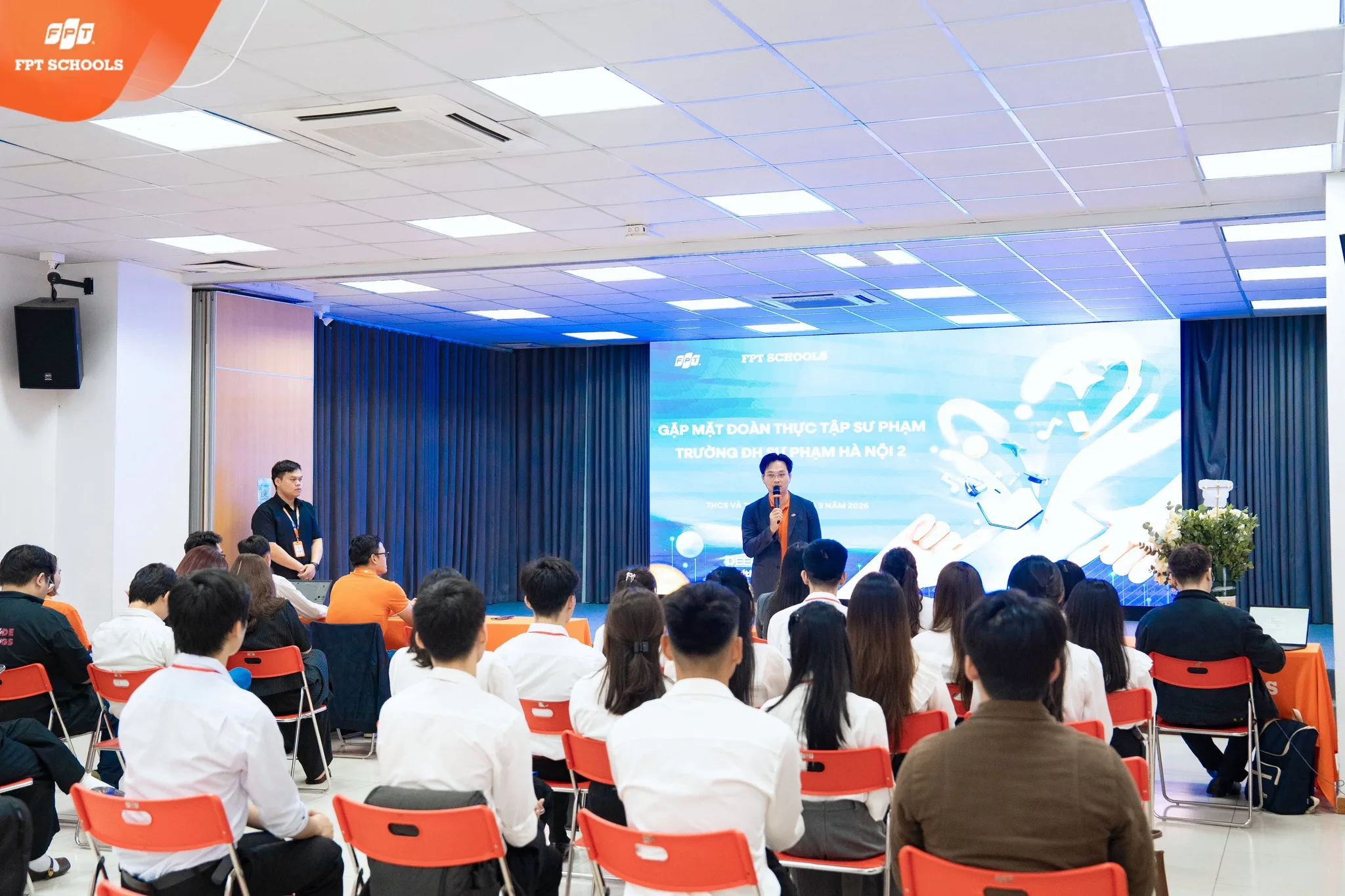 FPT School Hải Phòng chào đón đoàn sinh viên thực tập Trường Đại học Sư phạm Hà Nội 2 - FPT Education FPT School Hải Phòng chào đón đoàn sinh viên thực tập Trường Đại học Sư phạm Hà Nội 2 | FPT Schools