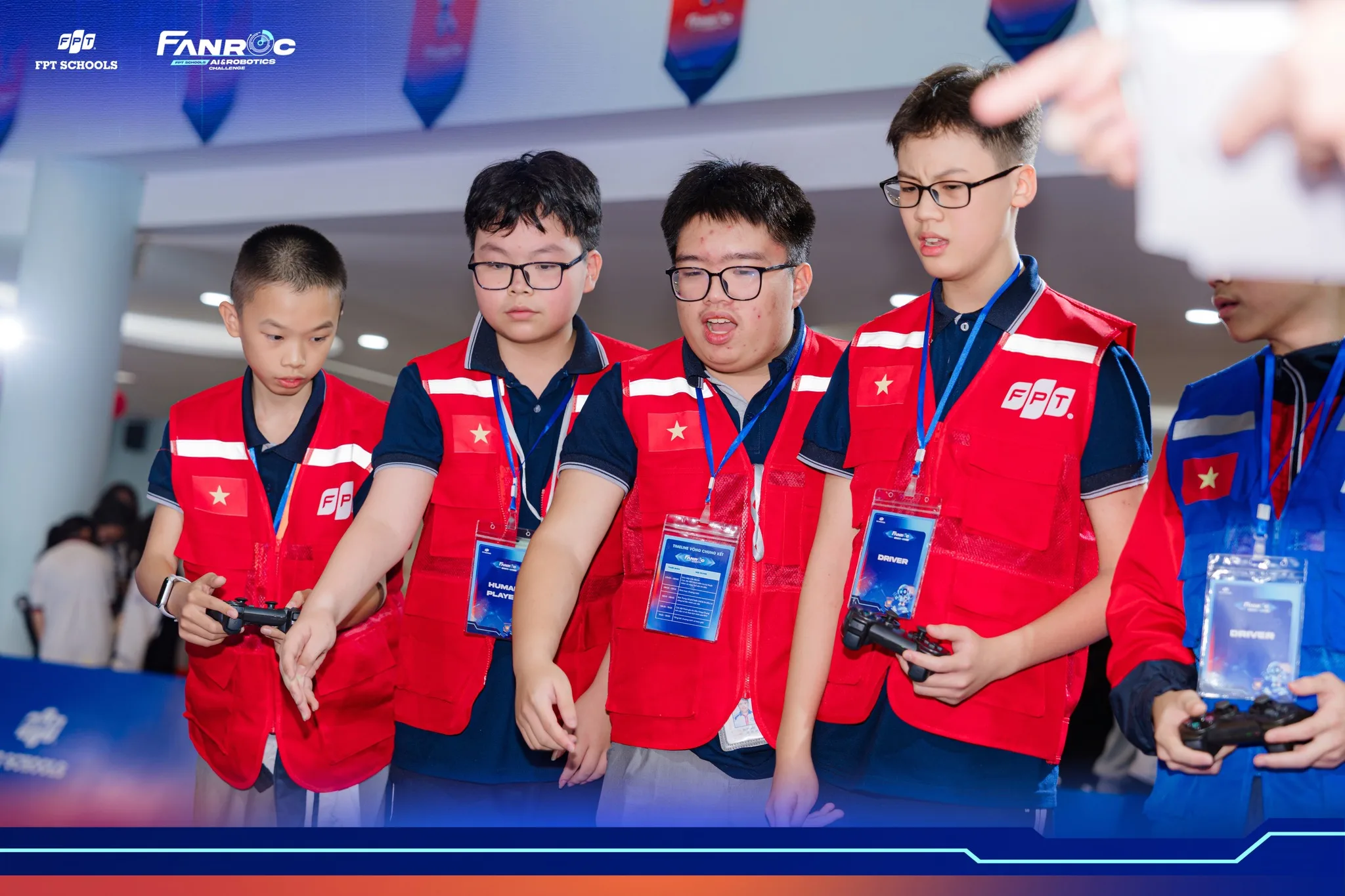 Vòng Chung kết FAnRoC 2025 – 2026 cấp cơ sở: Nơi học sinh thắp lửa đam mê AI và Robotics - FPT Education Vòng Chung kết FAnRoC 2025 – 2026 cấp cơ sở: Nơi học sinh thắp lửa đam mê AI và Robotics | FPT Schools