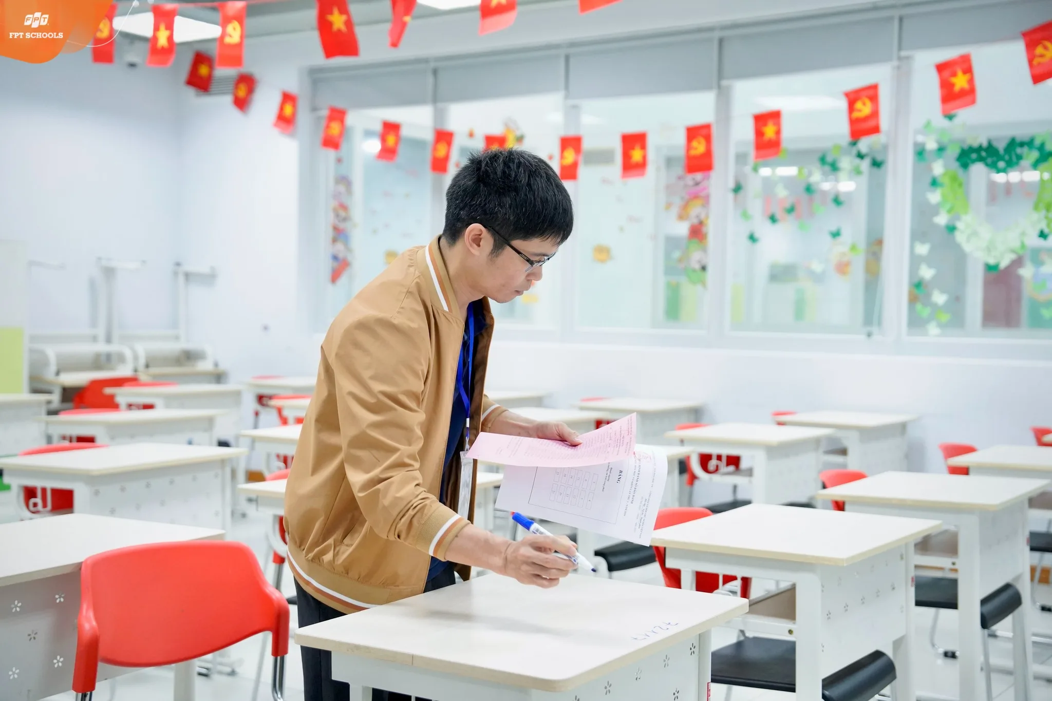 Sôi động ngày thi Olympic Hóa học và Khoa học Tự nhiên tại FPT School Hải Phòng | FPT Schools