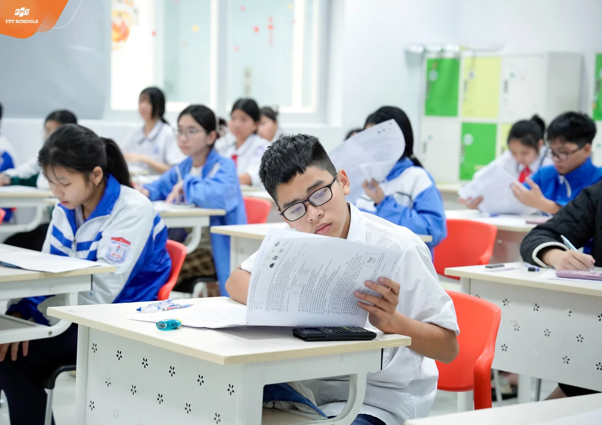 Sôi động ngày thi Olympic Hóa học và Khoa học Tự nhiên tại FPT School Hải Phòng | FPT Schools