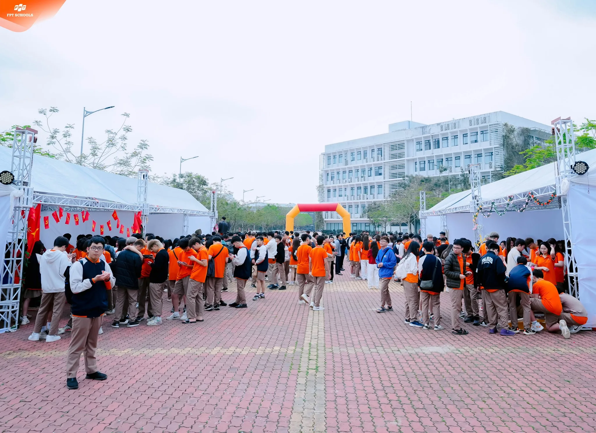 Tháng 3 rực rỡ tại Hội trại Thanh niên – Ánh lửa đại ngàn 2026 - FPT Education Tháng 3 rực rỡ tại Hội trại Thanh niên – Ánh lửa đại ngàn 2026 | FPT Schools