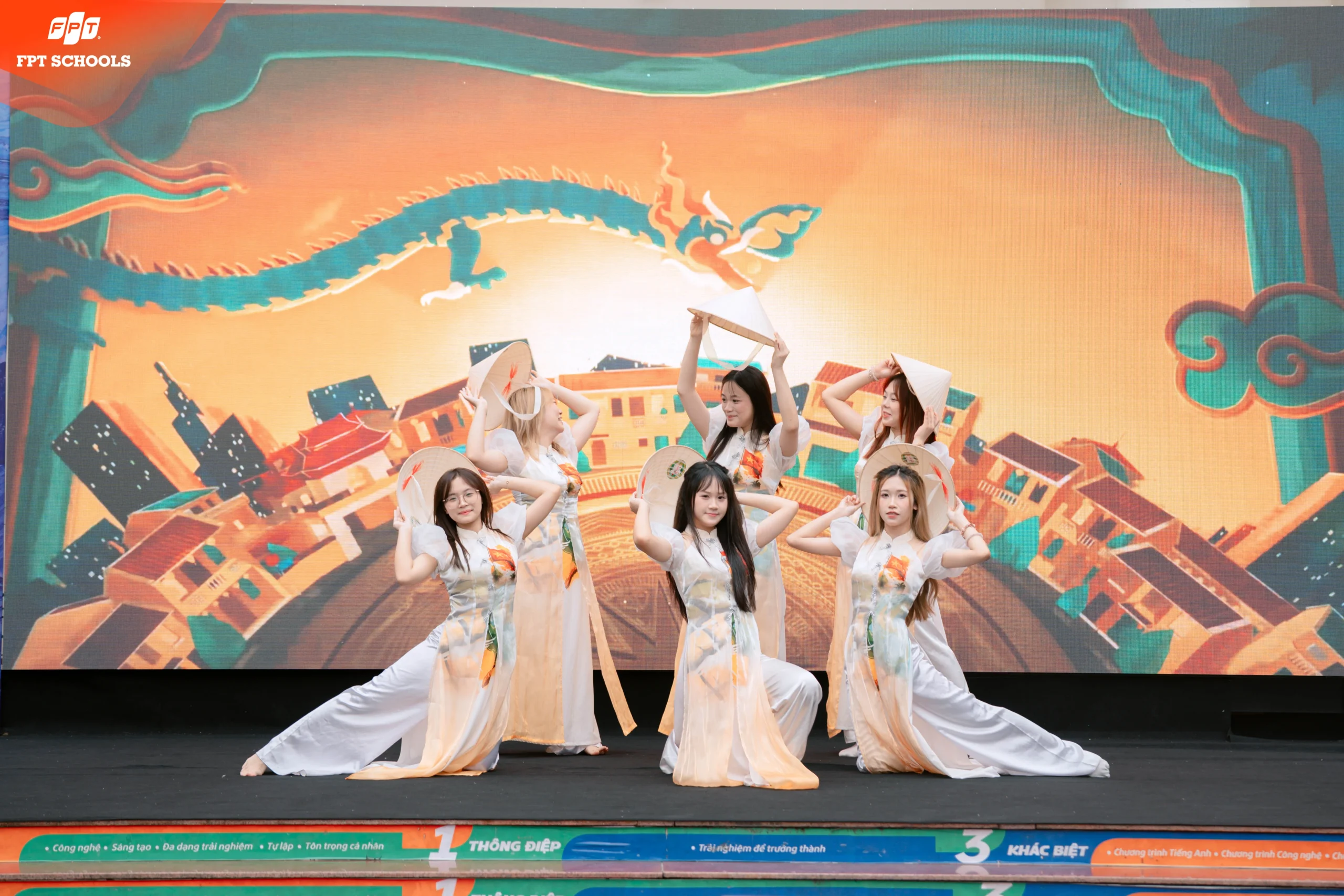 International Day 2026: FESTOPIA – Bản Hòa Ca Đa Văn Hóa Rực Rỡ Tại FPT School Tây Hà Nội - FPT Education International Day 2026: FESTOPIA – Bản Hòa Ca Đa Văn Hóa Rực Rỡ Tại FPT School Tây Hà Nội | FPT Schools