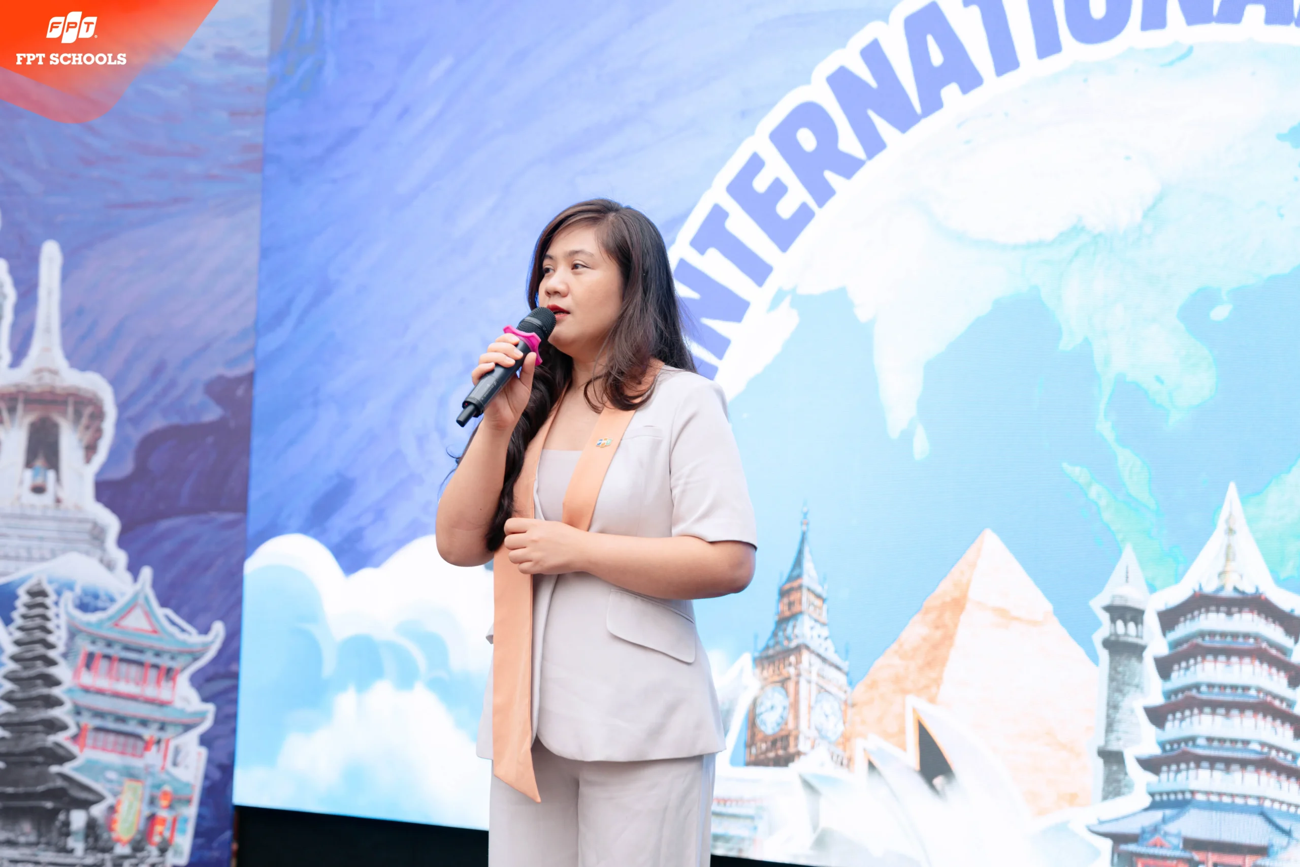 International Day 2026: FESTOPIA – Bản Hòa Ca Đa Văn Hóa Rực Rỡ Tại FPT School Tây Hà Nội - FPT Education International Day 2026