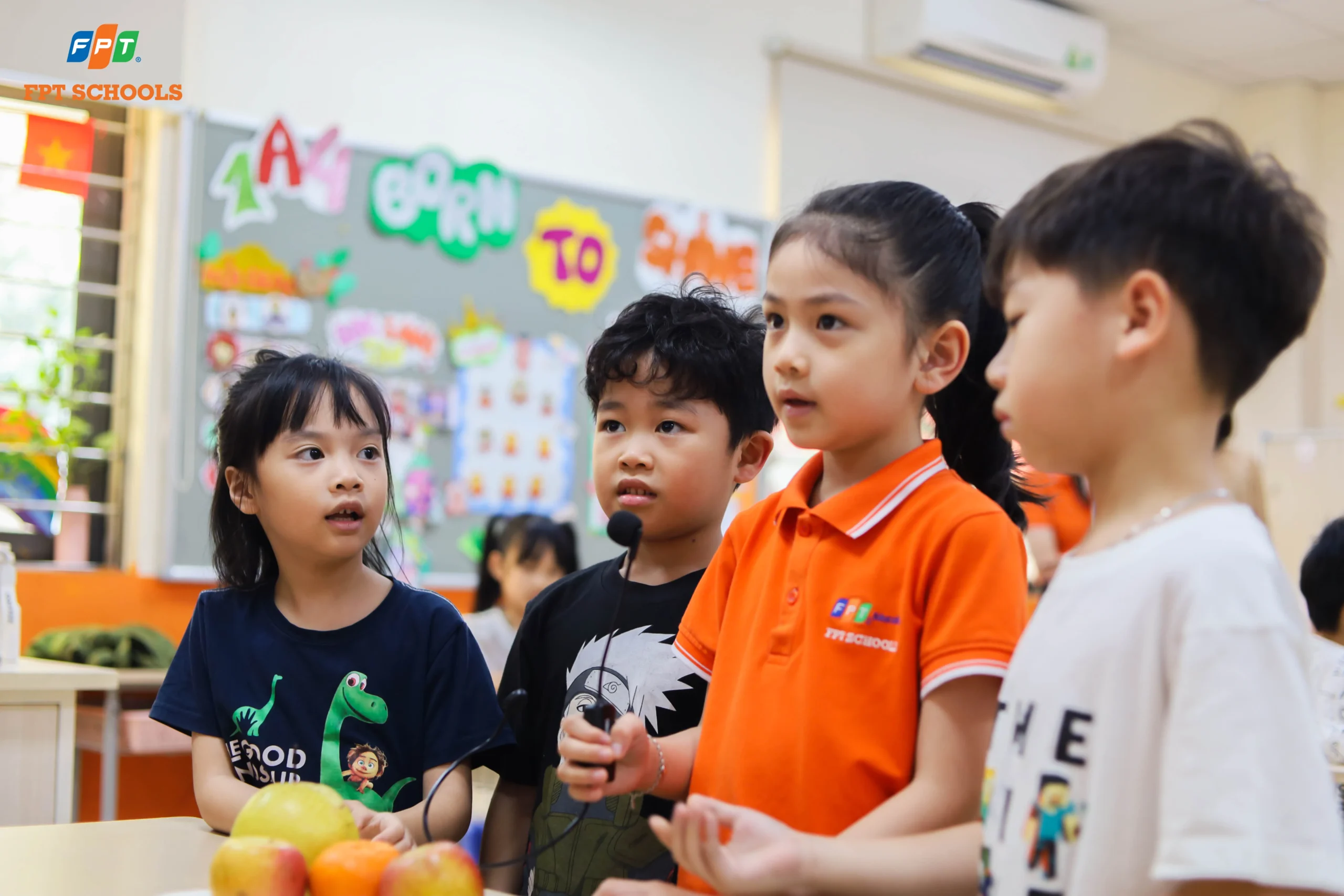 Học sinh nhà F tự tin sử dụng tiếng Anh trong giờ học kết nối liên trường Cầu Giấy - Huế | FPT Schools