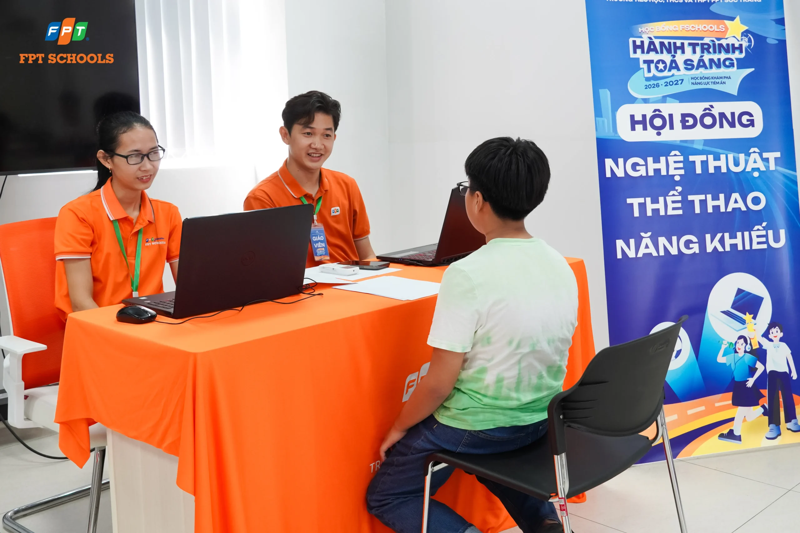 FPT School Sóc Trăng tổ chức phỏng vấn học bổng “Hành trình tỏa sáng" - FPT Education FPT School Sóc Trăng tổ chức phỏng vấn học bổng “Hành trình tỏa sáng" | FPT Schools