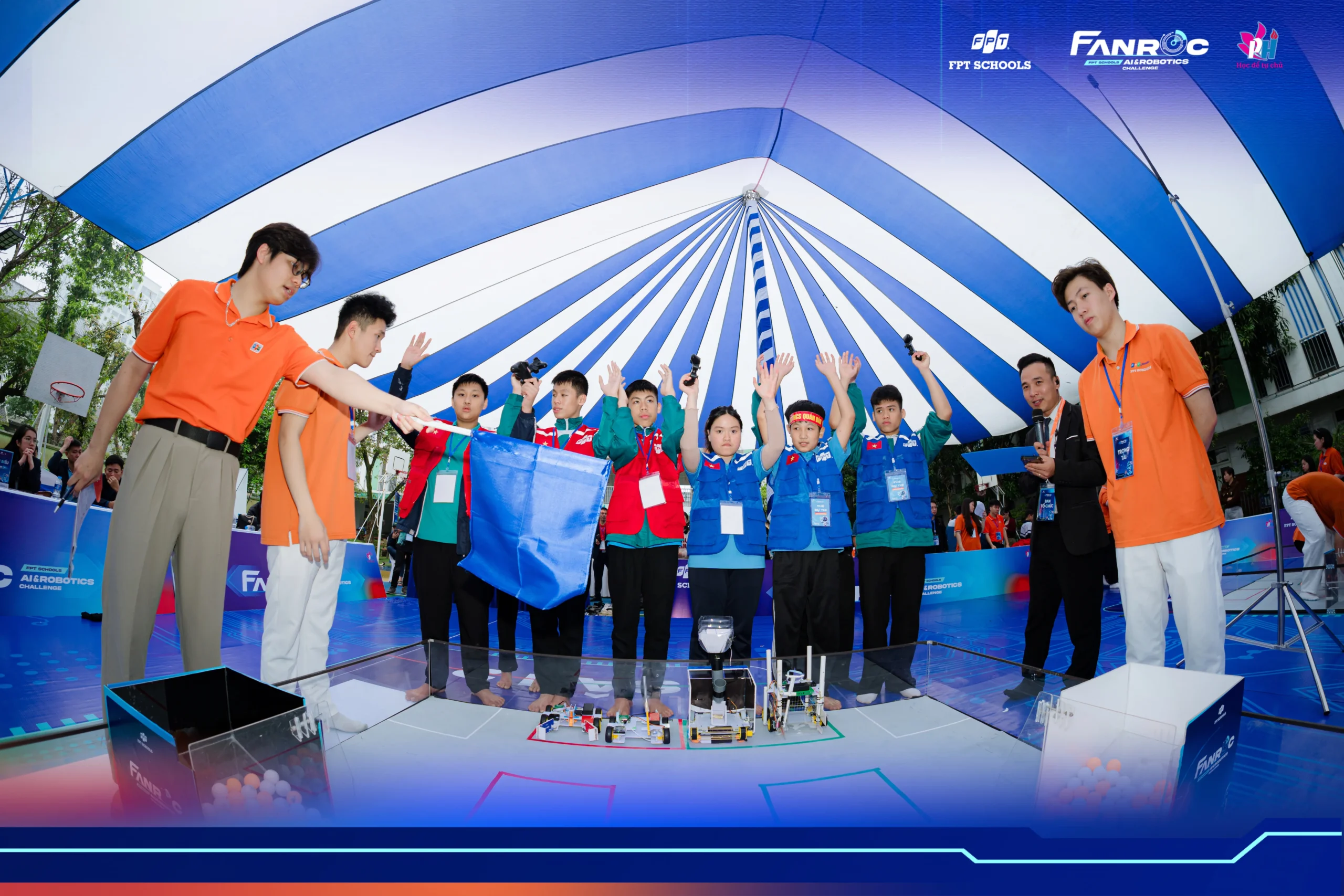 FPT Schools thường xuyên tổ chức các sân chơi công nghệ dành cho học sinh