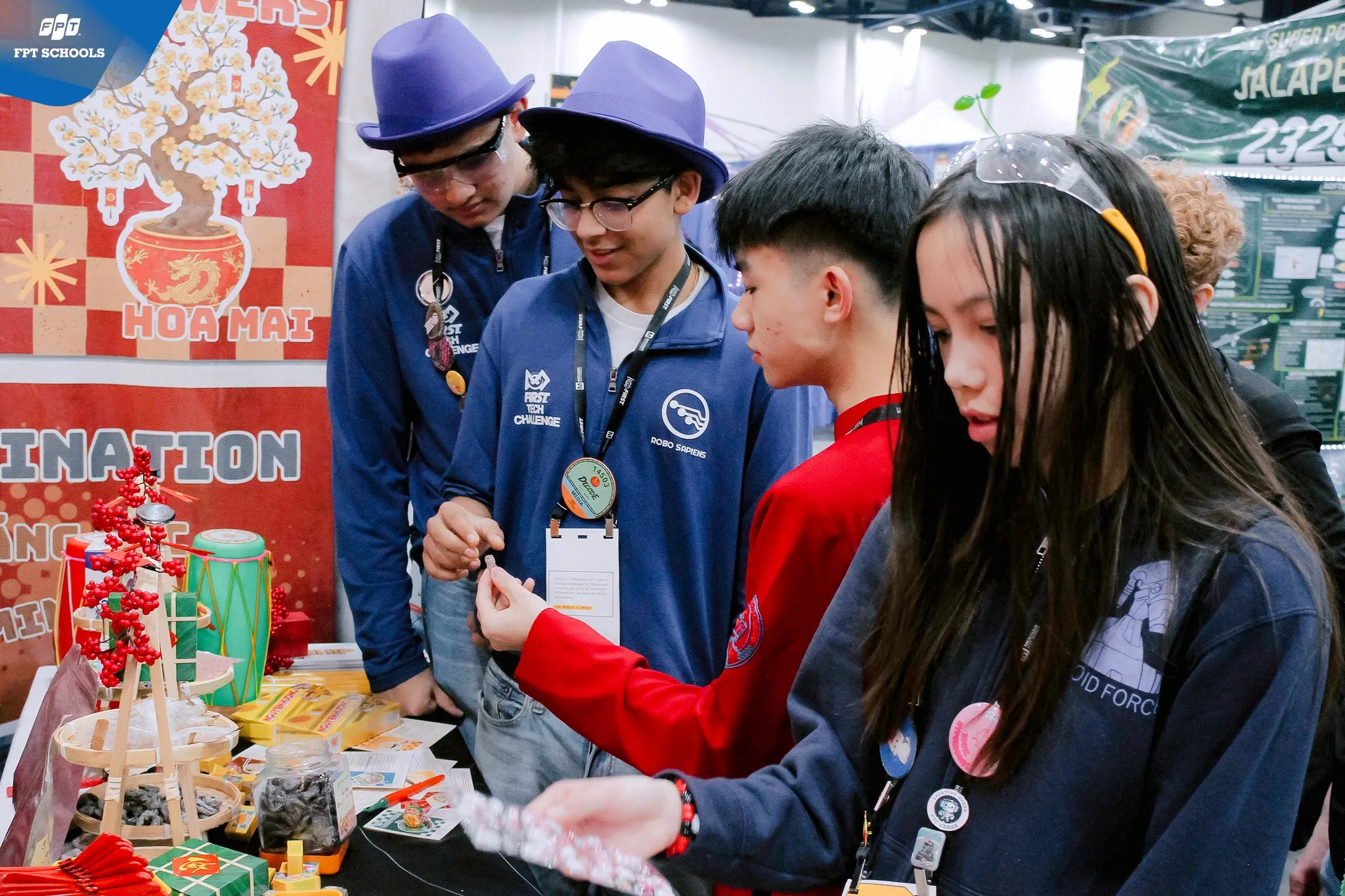DẤU ẤN CÔNG NGHỆ TẠI HOA KỲ: ĐỘI TUYỂN FRITS CHINH PHỤC GIẢI THƯỞNG JUDGES’ CHOICE TẠI CHUNG KẾT THẾ GIỚI FIRST CHAMPIONSHIP 2025-2026 | FPT Schools