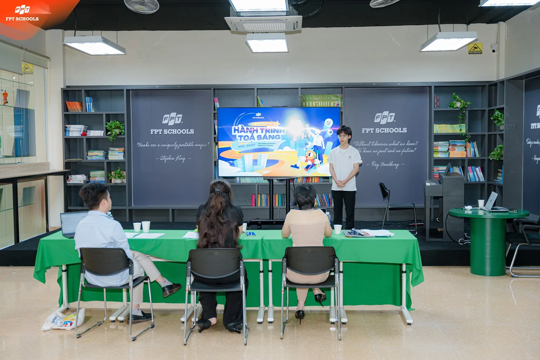 Vòng phỏng vấn học bổng FSchools – Hành trình tỏa sáng và Hội thảo FSchool Talk tại FPT School Tây Hà Nội | FPT Schools